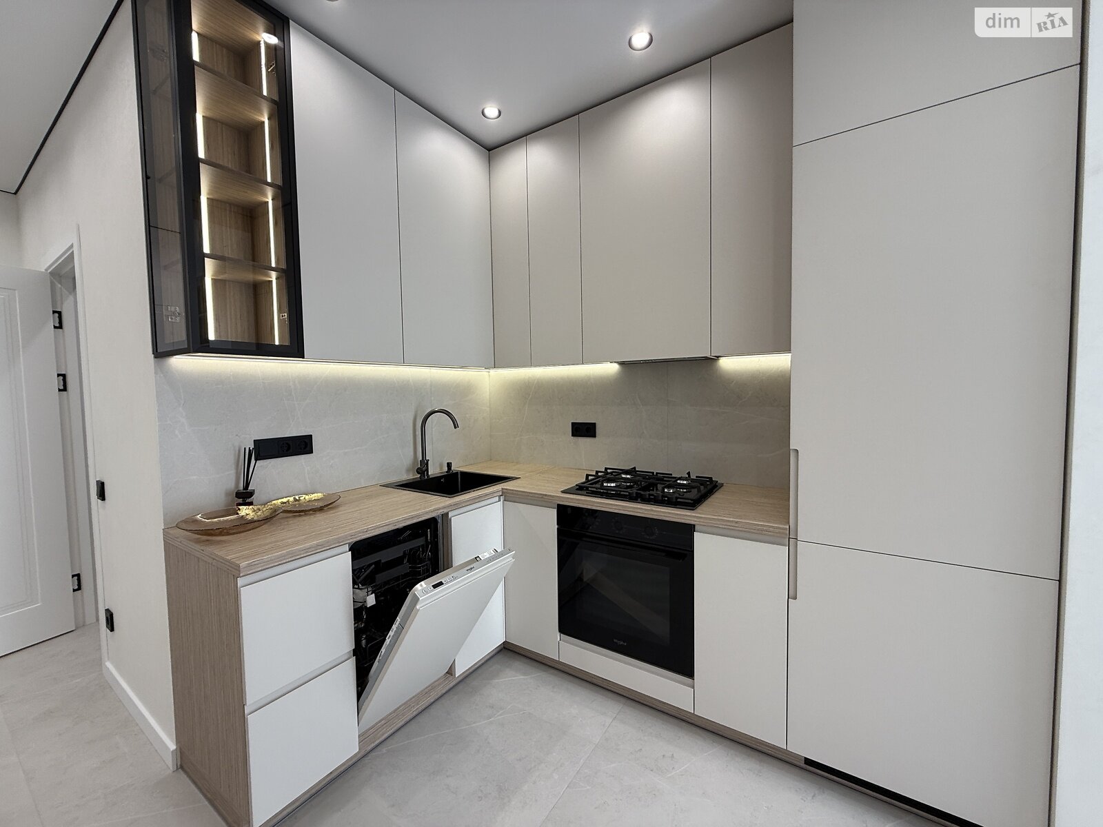 Продажа однокомнатной квартиры в Софиевской Борщаговке, на ул. Радостная 4, фото 1 Продажа однокомнатной квартиры в Софиевской Борщаговке, на ул. Радостная 4, фото 1