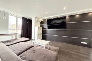 Продаж трикімнатної квартири в Софіївській Борщагівці, на вул. Райдужна 147, фото 2