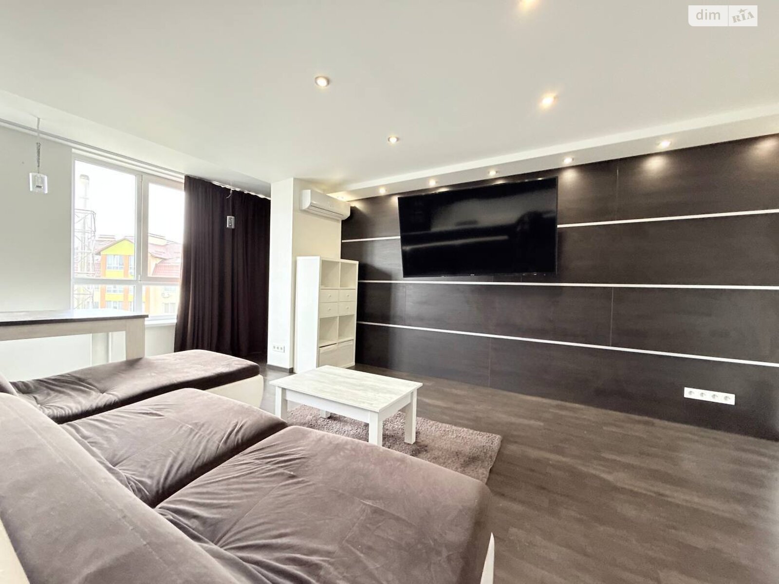 Продаж трикімнатної квартири в Софіївській Борщагівці, на вул. Райдужна 147, фото 1 Продаж трикімнатної квартири в Софіївській Борщагівці, на вул. Райдужна 147, фото 1