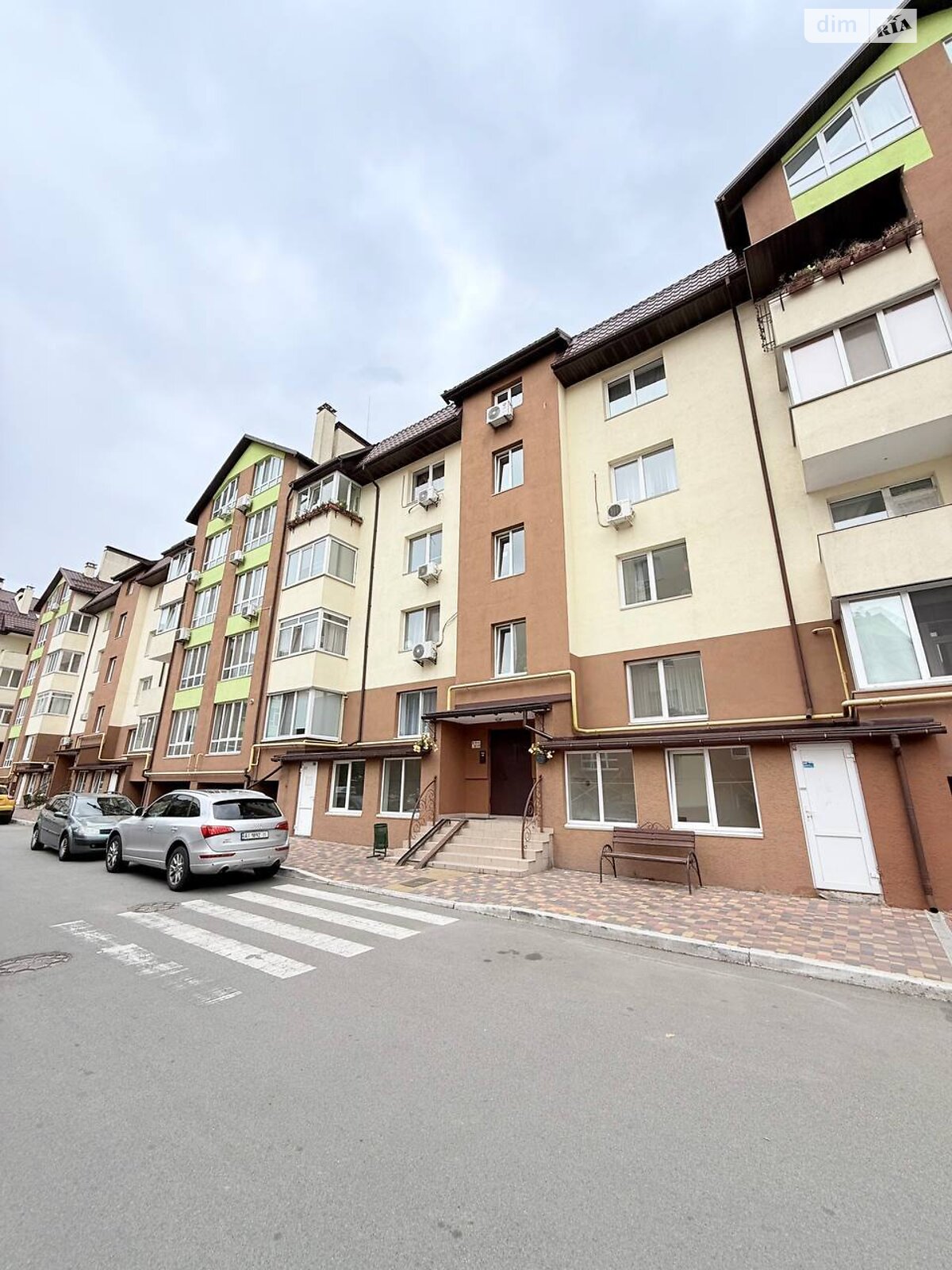 Продаж трикімнатної квартири в Софіївській Борщагівці, на вул. Райдужна 147, фото 1