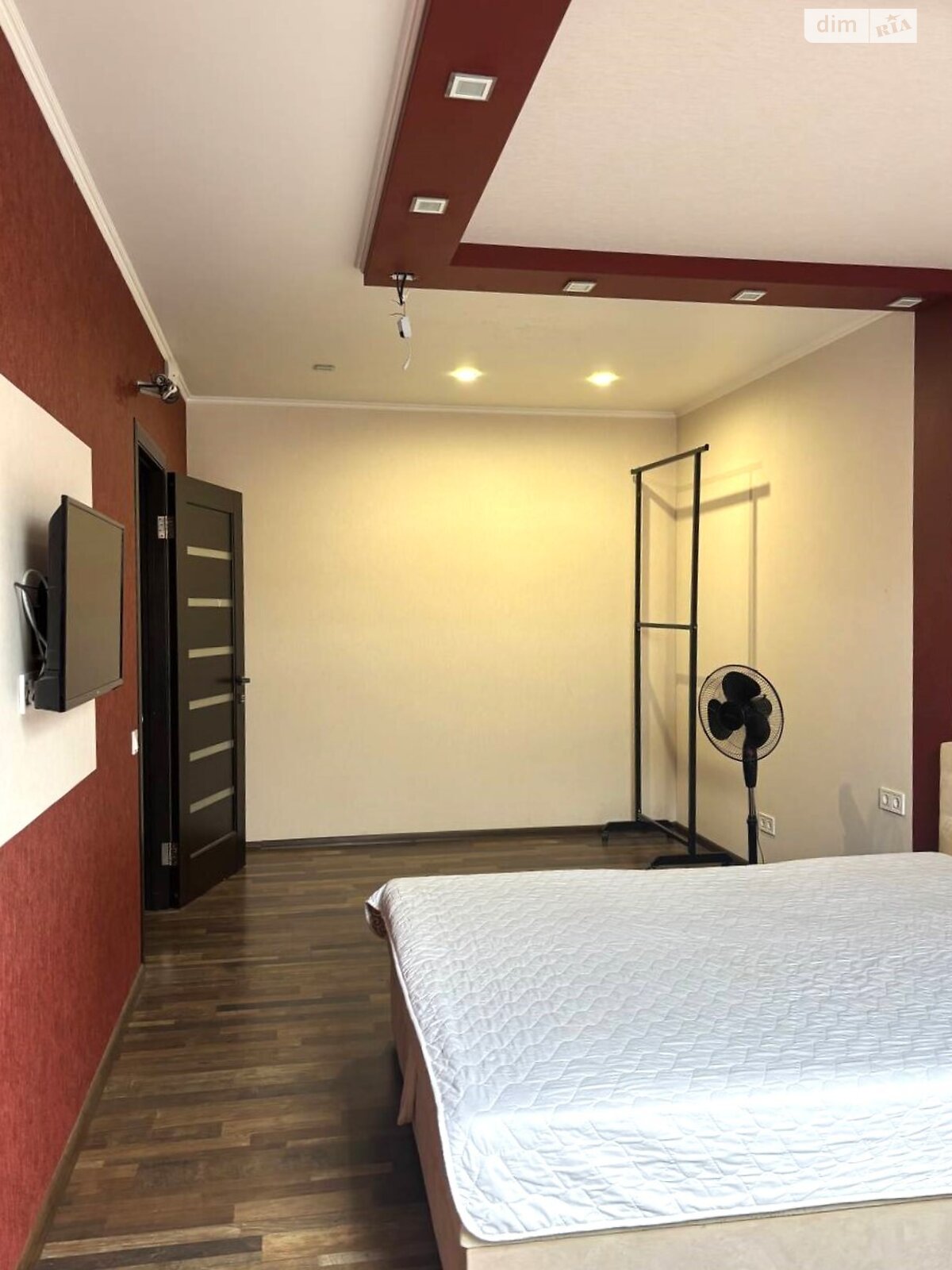 Продаж чотирикімнатної квартири в Софіївській Борщагівці, на вул. Райдужна 100, фото 1 Продаж чотирикімнатної квартири в Софіївській Борщагівці, на вул. Райдужна 100, фото 1