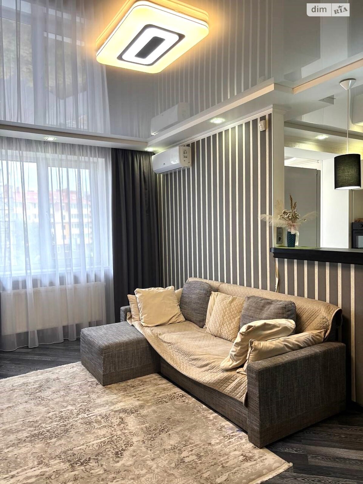 Продаж чотирикімнатної квартири в Софіївській Борщагівці, на вул. Райдужна 100, фото 1 Продаж чотирикімнатної квартири в Софіївській Борщагівці, на вул. Райдужна 100, фото 1