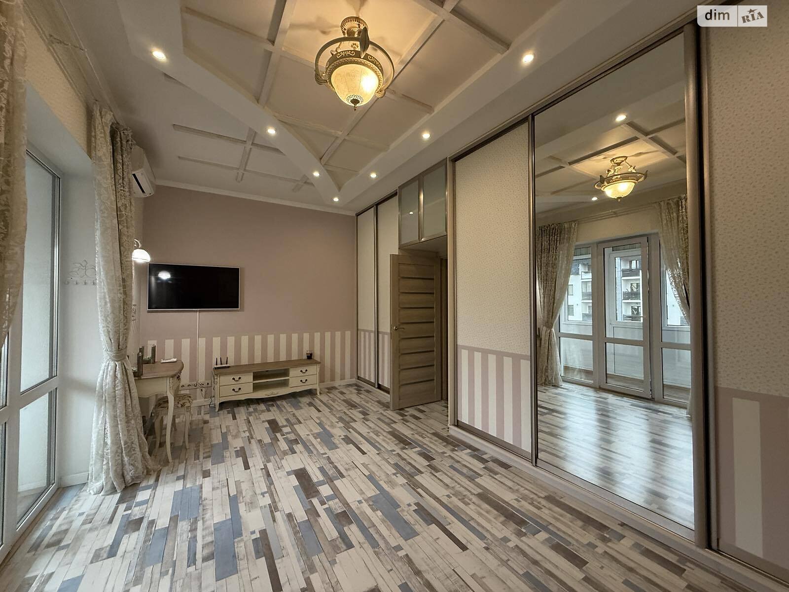 Продаж двокімнатної квартири в Софіївській Борщагівці, на вул. Щаслива 36, фото 1