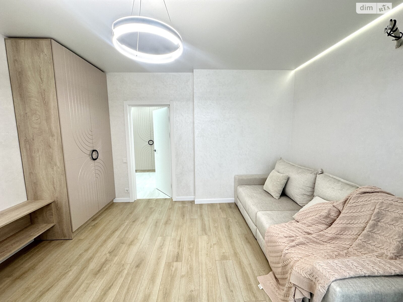 Продажа двухкомнатной квартиры в Софиевской Борщаговке, на ул. Счастливая 63, фото 1 Продажа двухкомнатной квартиры в Софиевской Борщаговке, на ул. Счастливая 63, фото 1