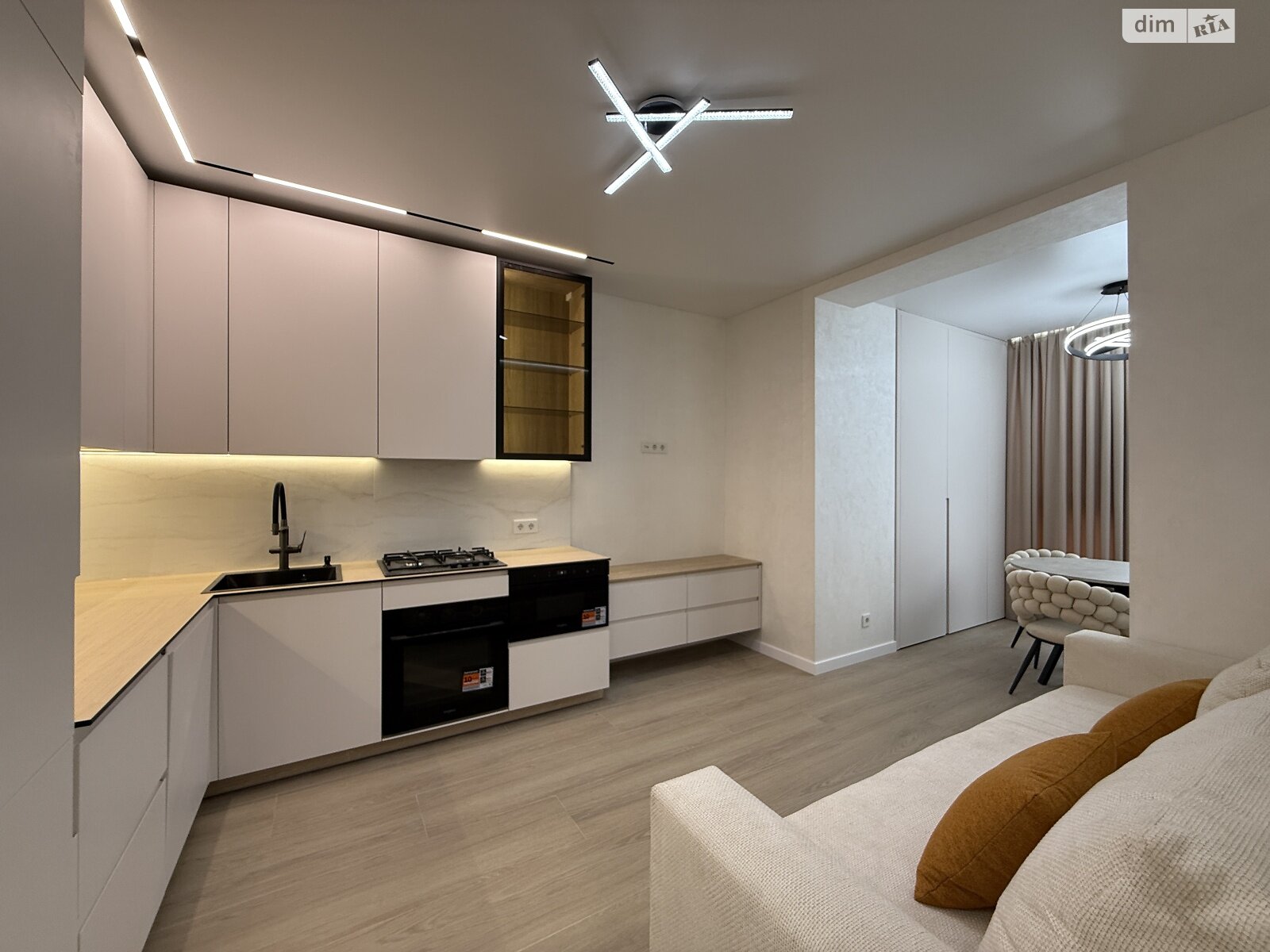 Продажа двухкомнатной квартиры в Софиевской Борщаговке, на ул. Счастливая 63, фото 1