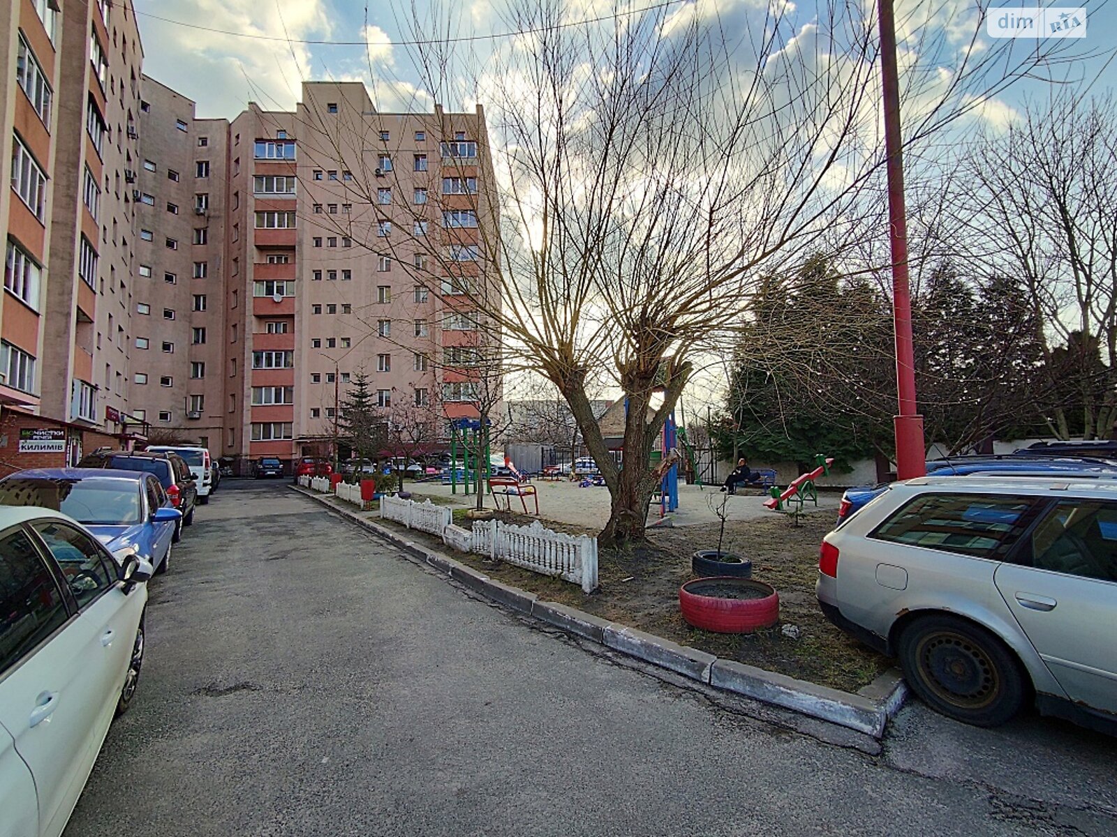 Продаж трикімнатної квартири в Софіївській Борщагівці, на вул. Соборна, фото 1