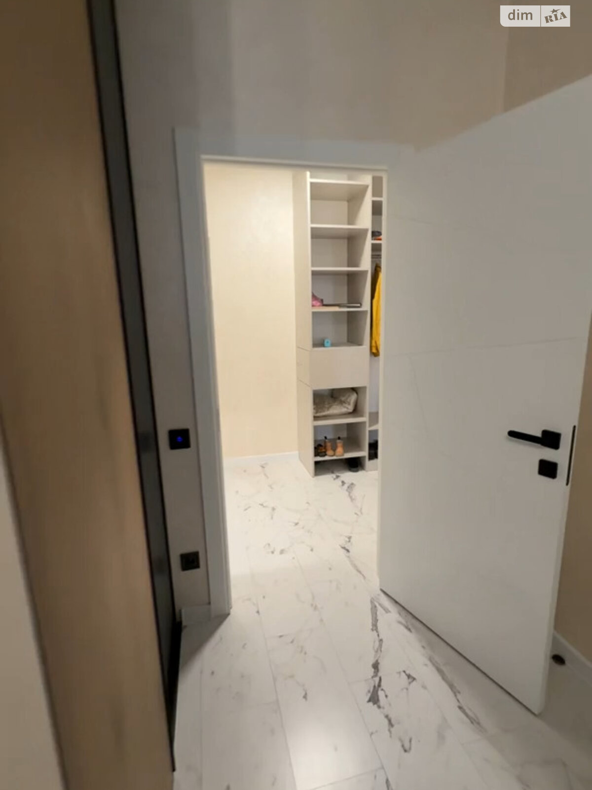 Продажа трехкомнатной квартиры в Софиевской Борщаговке, на ул. Соборная 103/20, фото 1 Продажа трехкомнатной квартиры в Софиевской Борщаговке, на ул. Соборная 103/20, фото 1