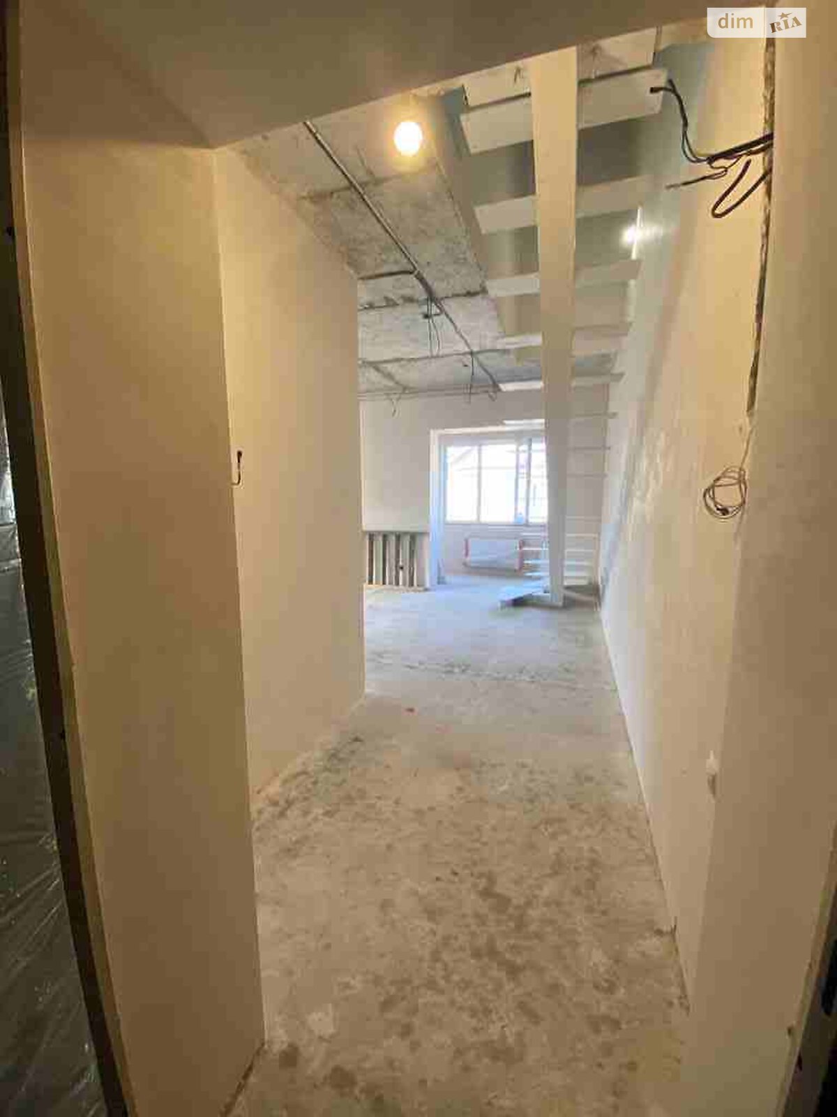 Продажа трехкомнатной квартиры в Софиевской Борщаговке, на ул. Тарасовская 9, фото 1 Продажа трехкомнатной квартиры в Софиевской Борщаговке, на ул. Тарасовская 9, фото 1