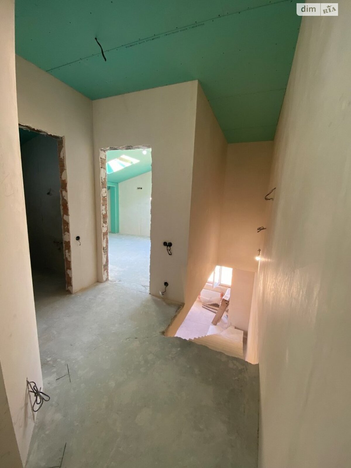 Продажа трехкомнатной квартиры в Софиевской Борщаговке, на ул. Тарасовская 9, фото 1 Продажа трехкомнатной квартиры в Софиевской Борщаговке, на ул. Тарасовская 9, фото 1