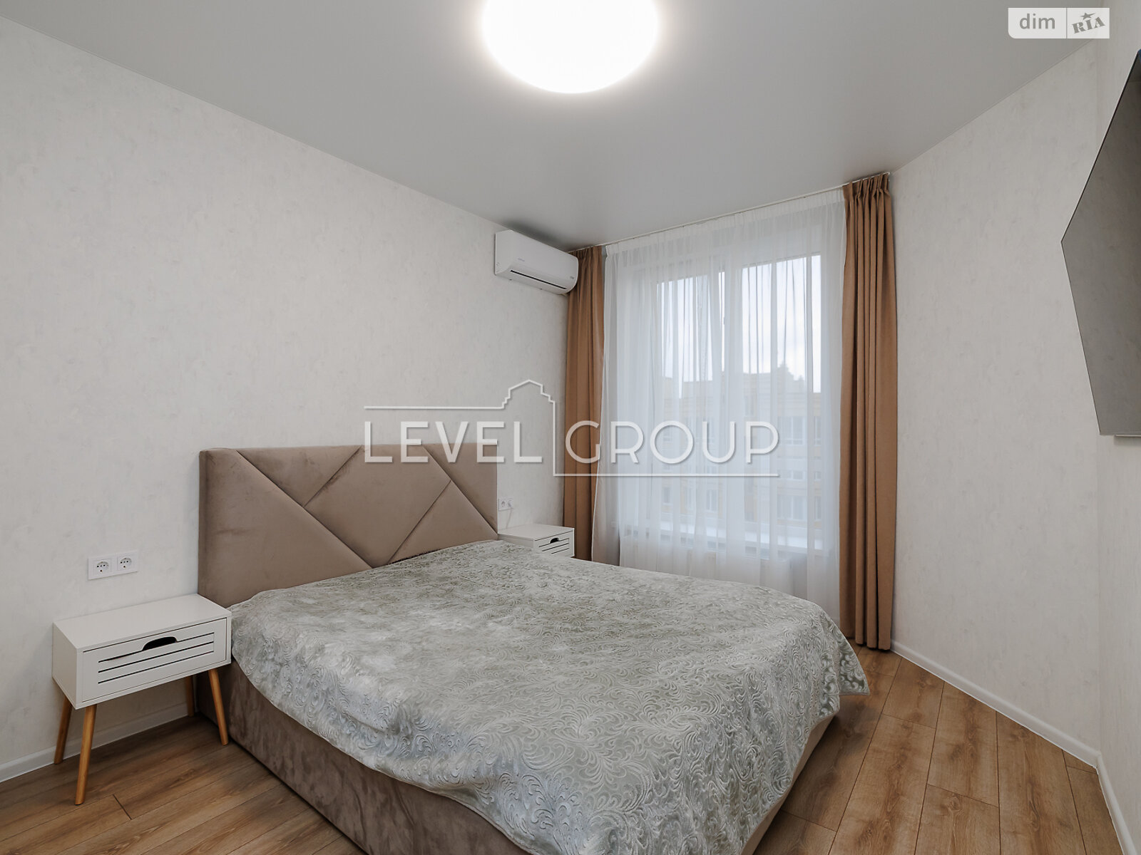 Продажа трехкомнатной квартиры в Софиевской Борщаговке, на ул. Клубная 10, фото 1 Продажа трехкомнатной квартиры в Софиевской Борщаговке, на ул. Клубная 10, фото 1