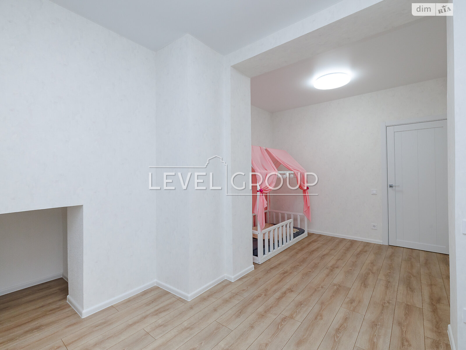 Продажа трехкомнатной квартиры в Софиевской Борщаговке, на ул. Клубная 10, фото 1 Продажа трехкомнатной квартиры в Софиевской Борщаговке, на ул. Клубная 10, фото 1