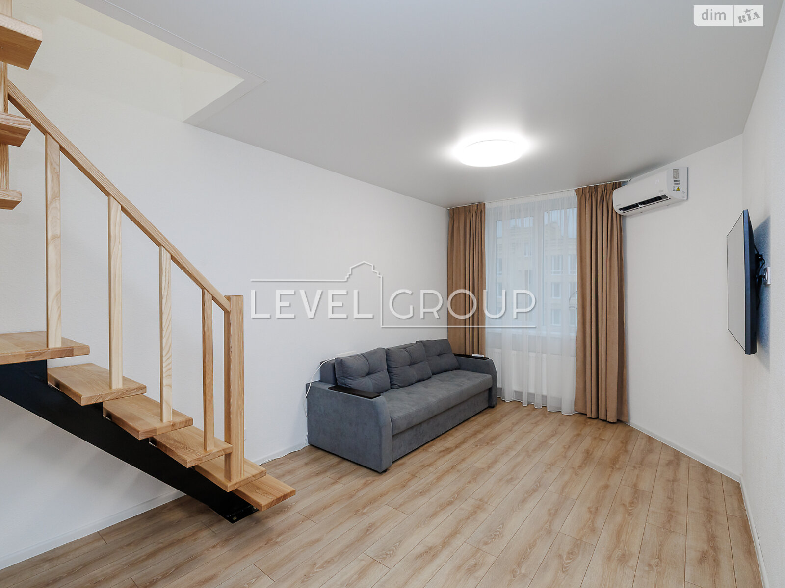 Продажа трехкомнатной квартиры в Софиевской Борщаговке, на ул. Клубная 10, фото 1 Продажа трехкомнатной квартиры в Софиевской Борщаговке, на ул. Клубная 10, фото 1