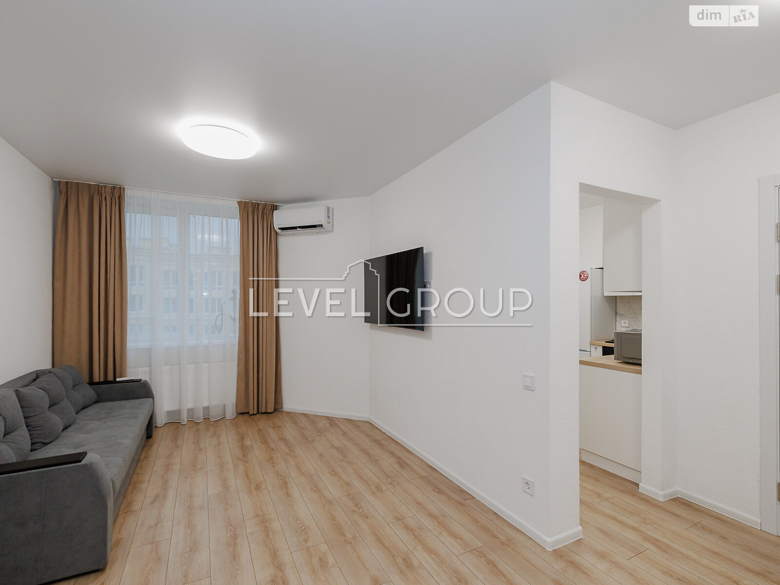 Продажа трехкомнатной квартиры в Софиевской Борщаговке, на ул. Клубная 10, фото 1 Продажа трехкомнатной квартиры в Софиевской Борщаговке, на ул. Клубная 10, фото 1