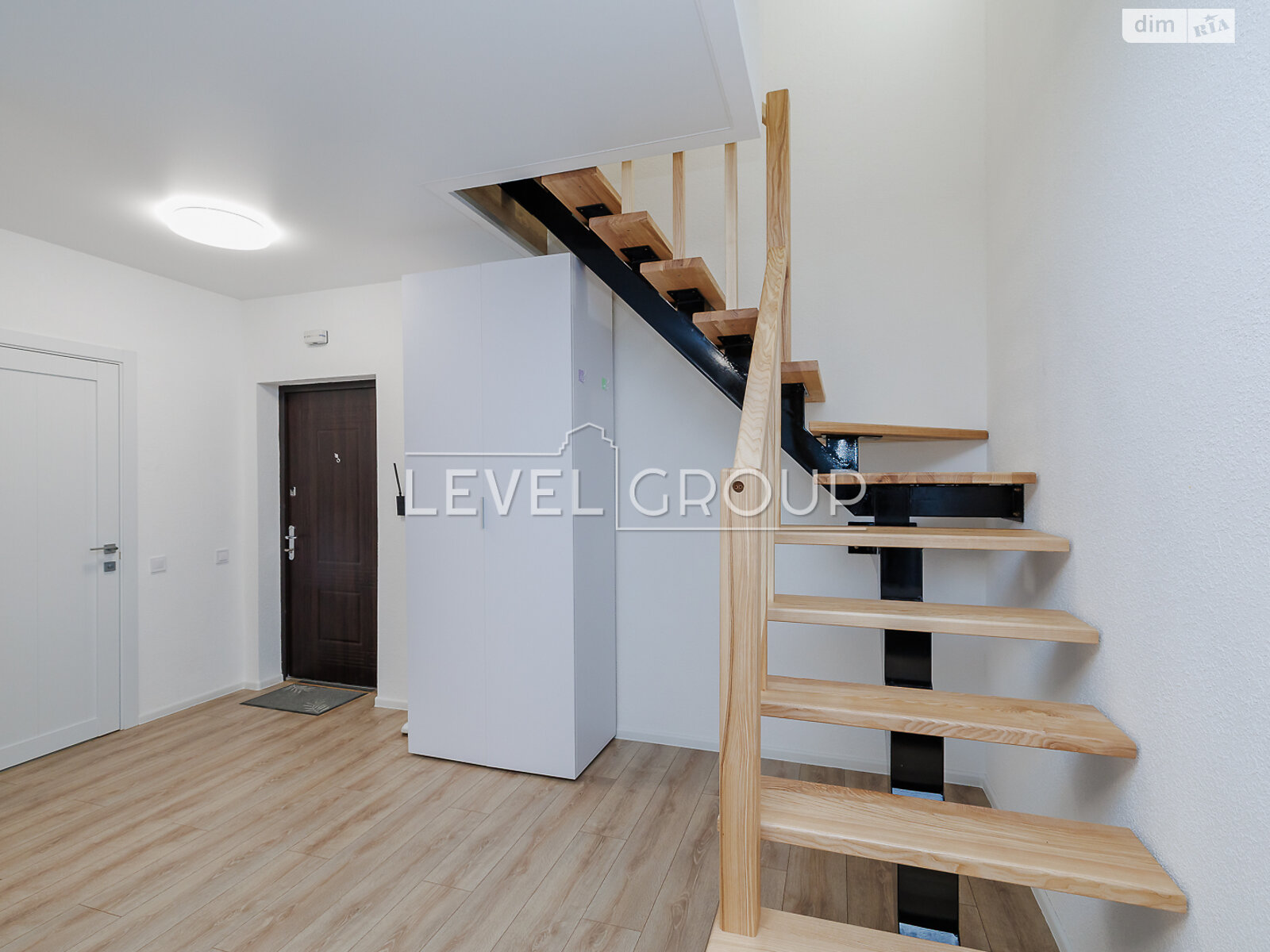 Продажа трехкомнатной квартиры в Софиевской Борщаговке, на ул. Клубная 10, фото 1 Продажа трехкомнатной квартиры в Софиевской Борщаговке, на ул. Клубная 10, фото 1