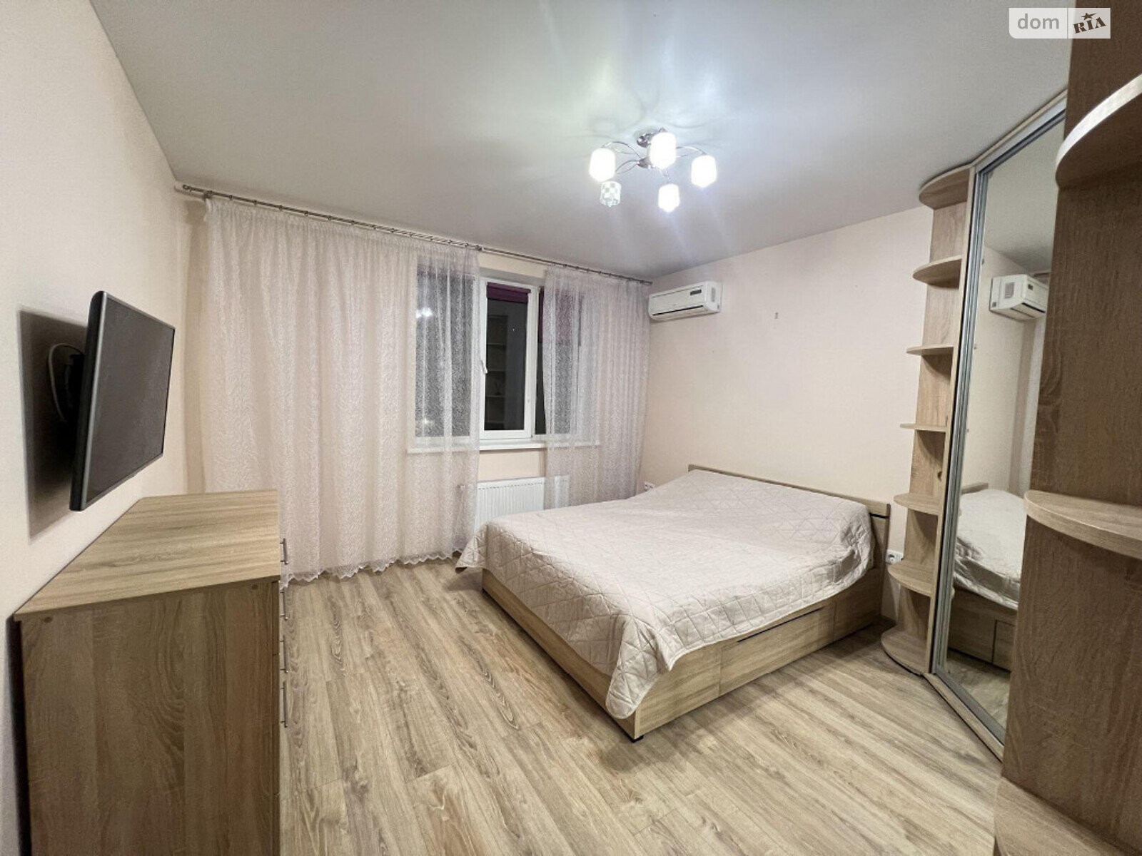 Продажа двухкомнатной квартиры в Софиевской Борщаговке, на ул. Боголюбова 5, фото 1