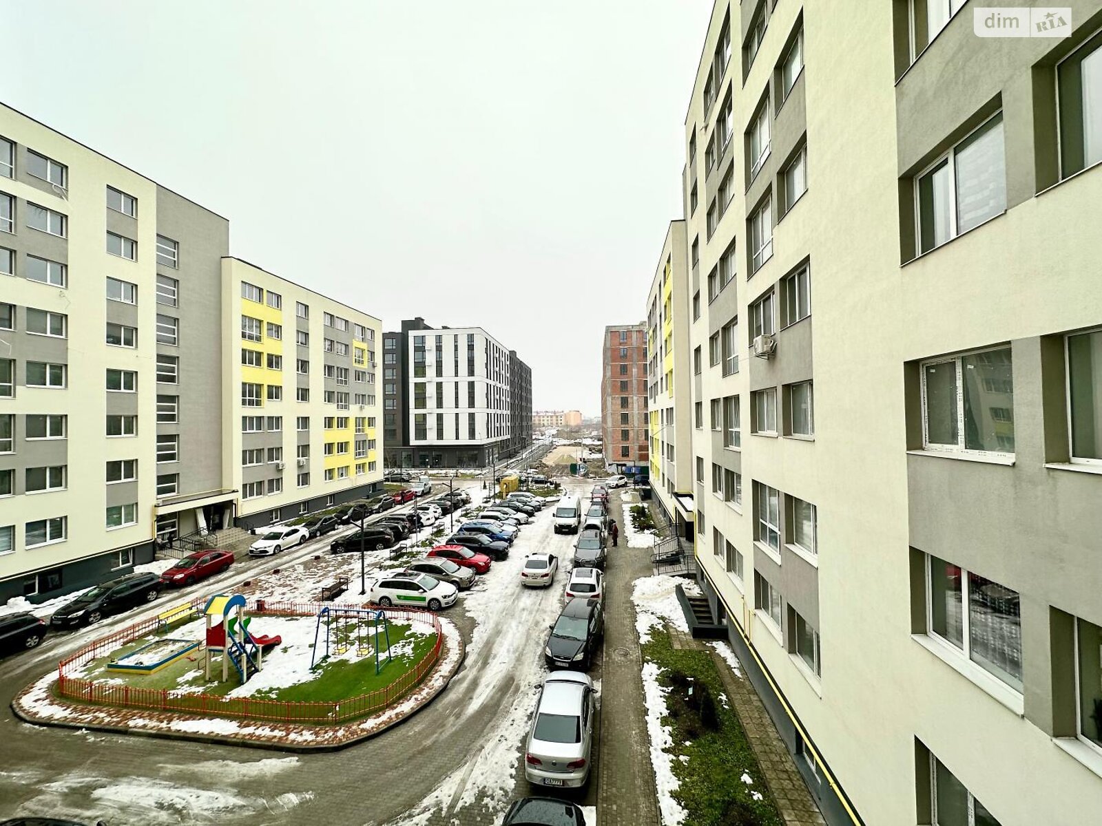 Продажа трехкомнатной квартиры в Сокольниках, на ул. Героев Крут 4А, район Новый Львов фото 1