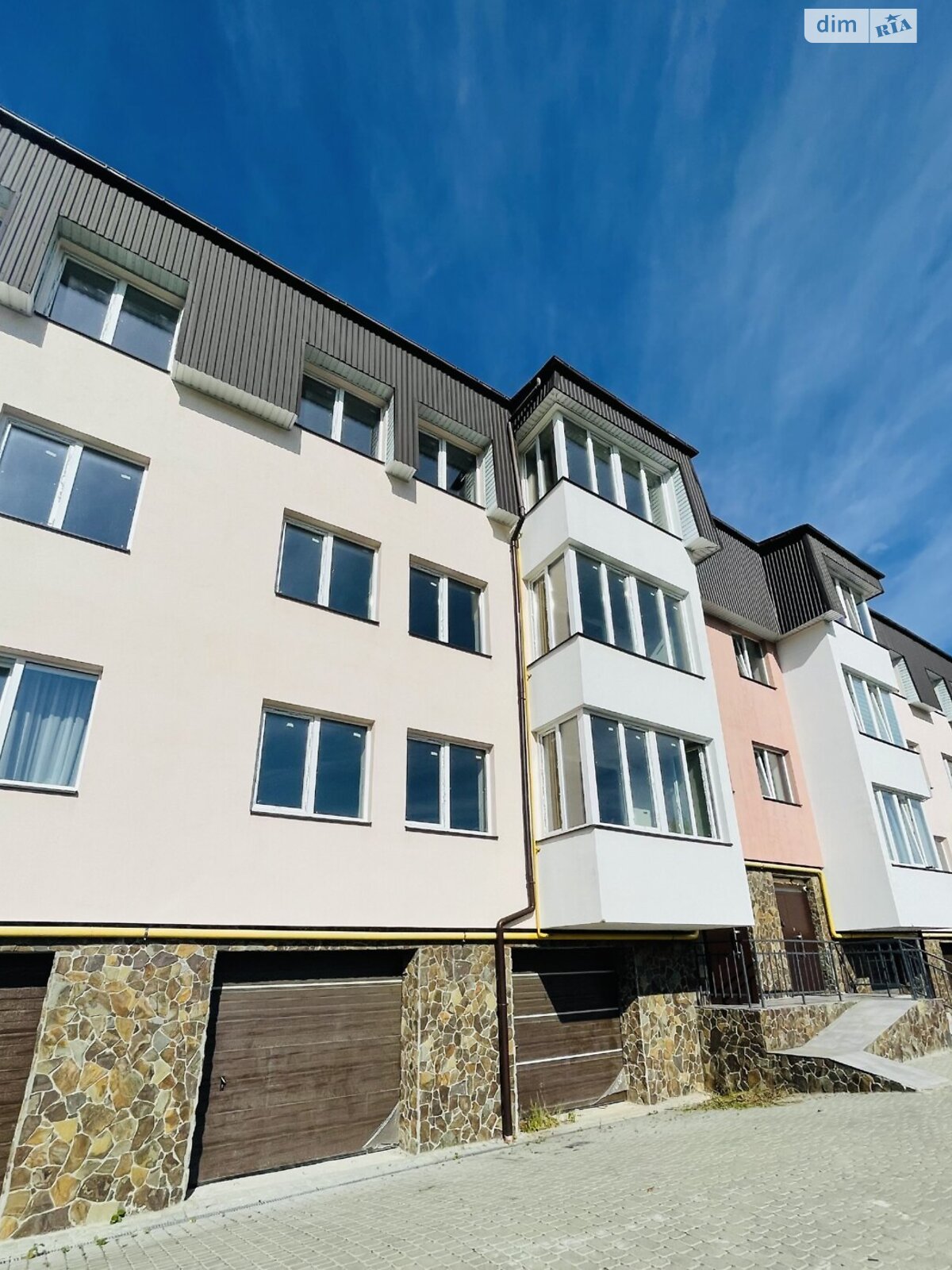 Продажа двухкомнатной квартиры в Солонке, на ул. Наварийская 27, кв. 1, фото 1 Продажа двухкомнатной квартиры в Солонке, на ул. Наварийская 27, кв. 1, фото 1