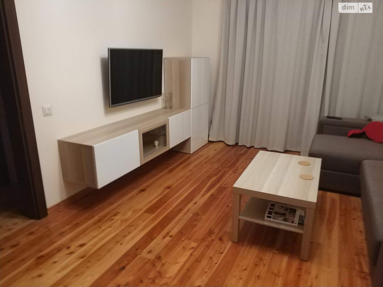 Продаж двокімнатної квартири в Солонці, на вул. Центральна 15, фото 1 Продаж двокімнатної квартири в Солонці, на вул. Центральна 15, фото 1