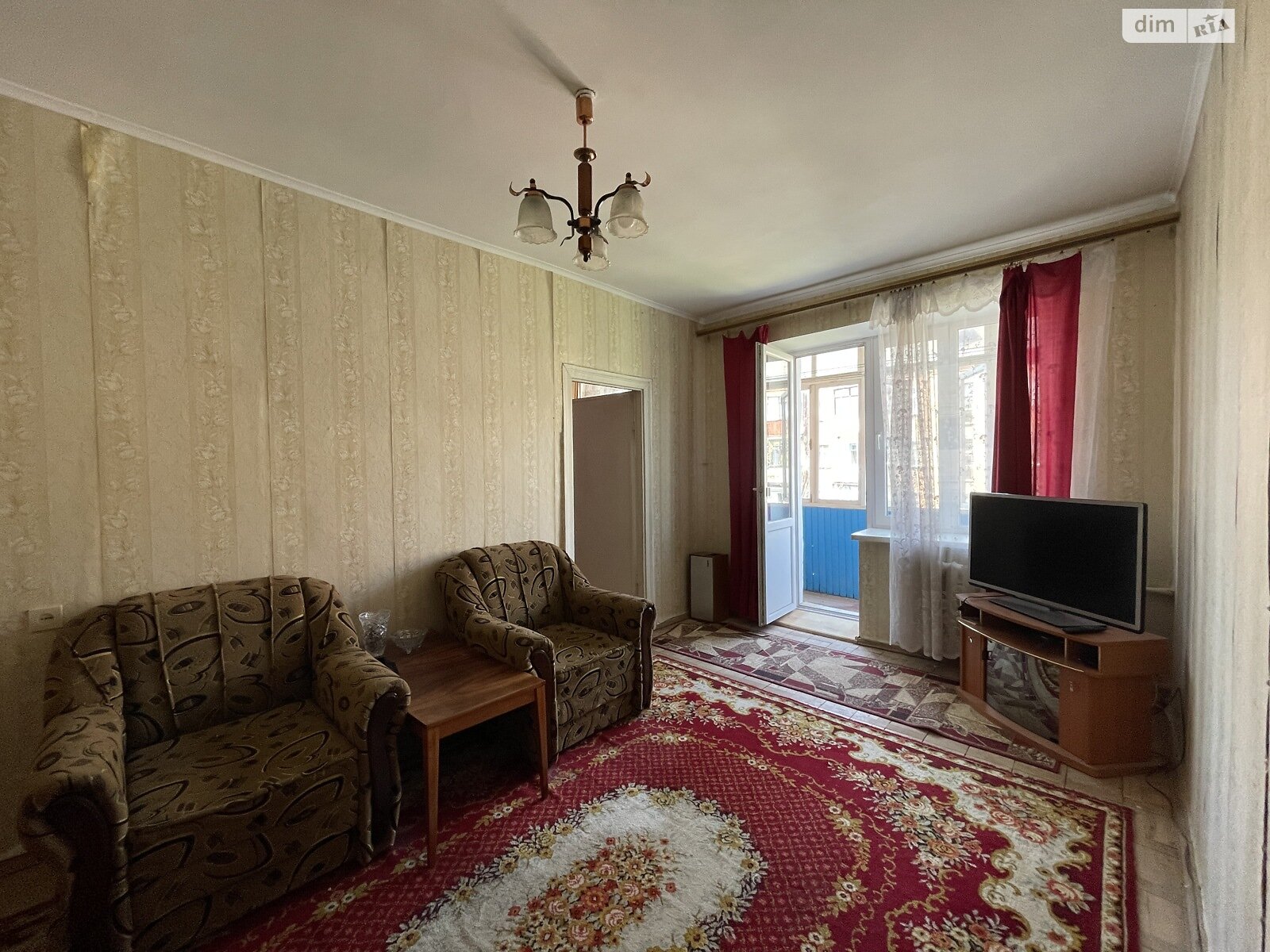 Продаж трикімнатної квартири в Старокостянтинові, на вул. Миру 3/20, кв. 41, район Старокостянтинів фото 1 Продаж трикімнатної квартири в Старокостянтинові, на вул. Миру 3/20, кв. 41, район Старокостянтинів фото 1