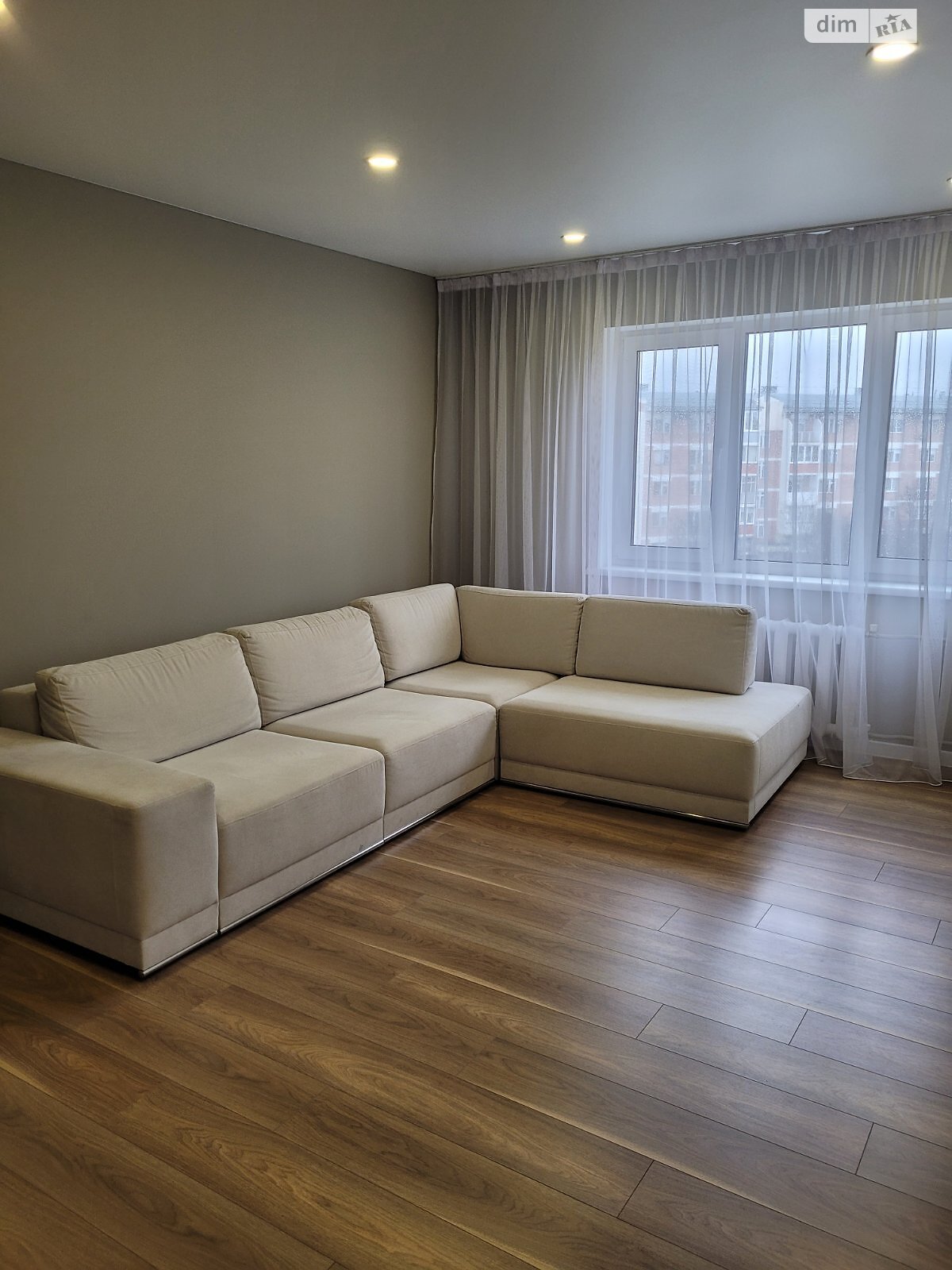 Продаж трикімнатної квартири в Старокостянтинові, на вул. Софійська 21, район Старокостянтинів фото 1 Продаж трикімнатної квартири в Старокостянтинові, на вул. Софійська 21, район Старокостянтинів фото 1