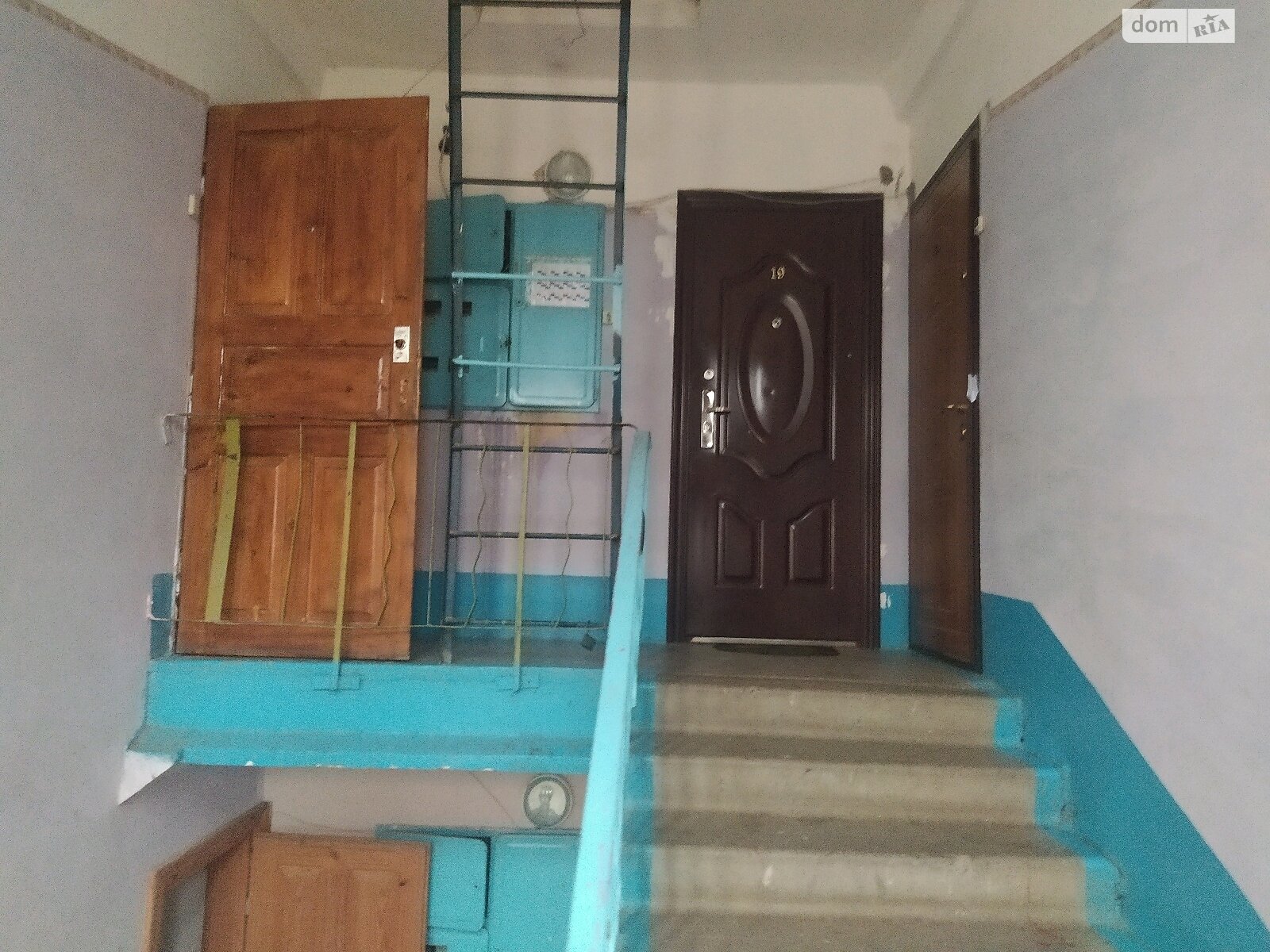 Продаж трикімнатної квартири в Старому Самборі, на вул. Дністрова 87, район Смільниця фото 1 Продаж трикімнатної квартири в Старому Самборі, на вул. Дністрова 87, район Смільниця фото 1