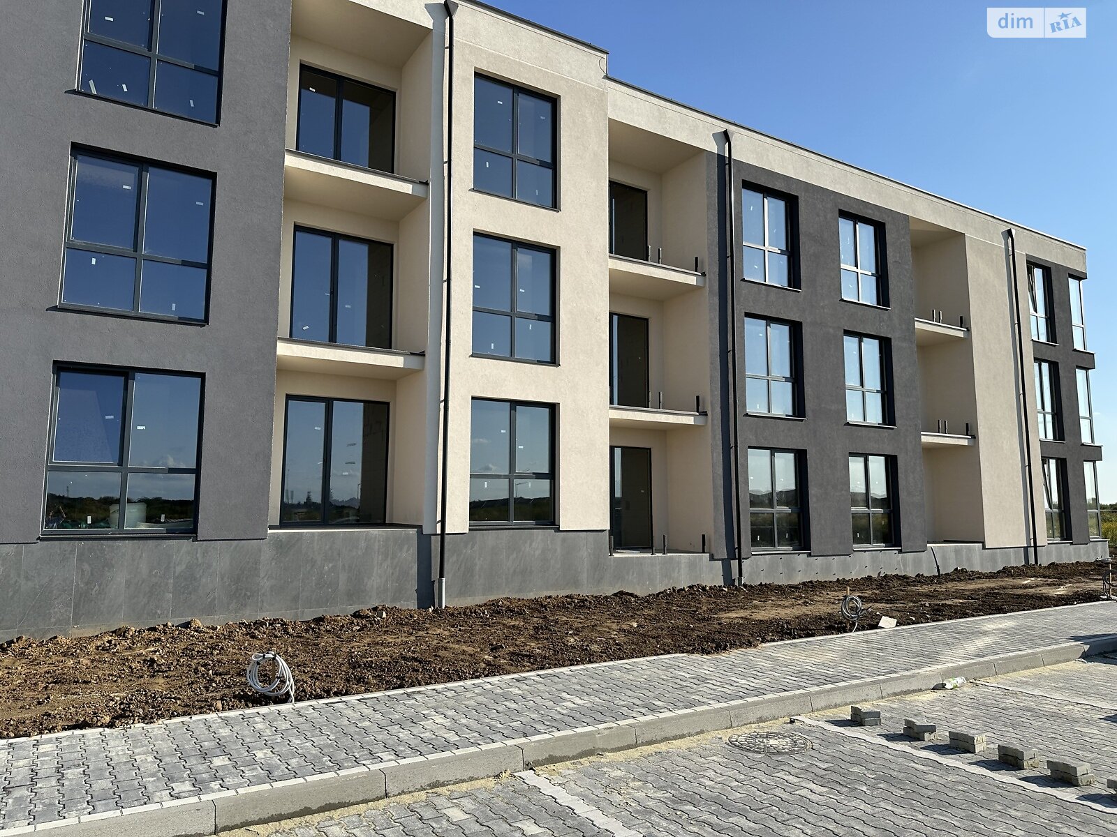 Продаж однокімнатної квартири в Сторожниці, на вул. Цвітна 5, кв. 1, фото 1