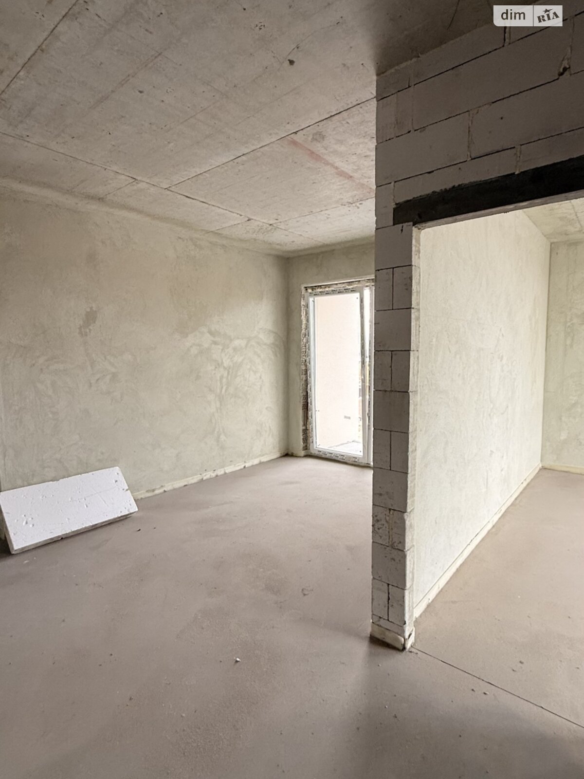 Продаж однокімнатної квартири в Сторожниці, на вул. Цвітна 1, фото 1