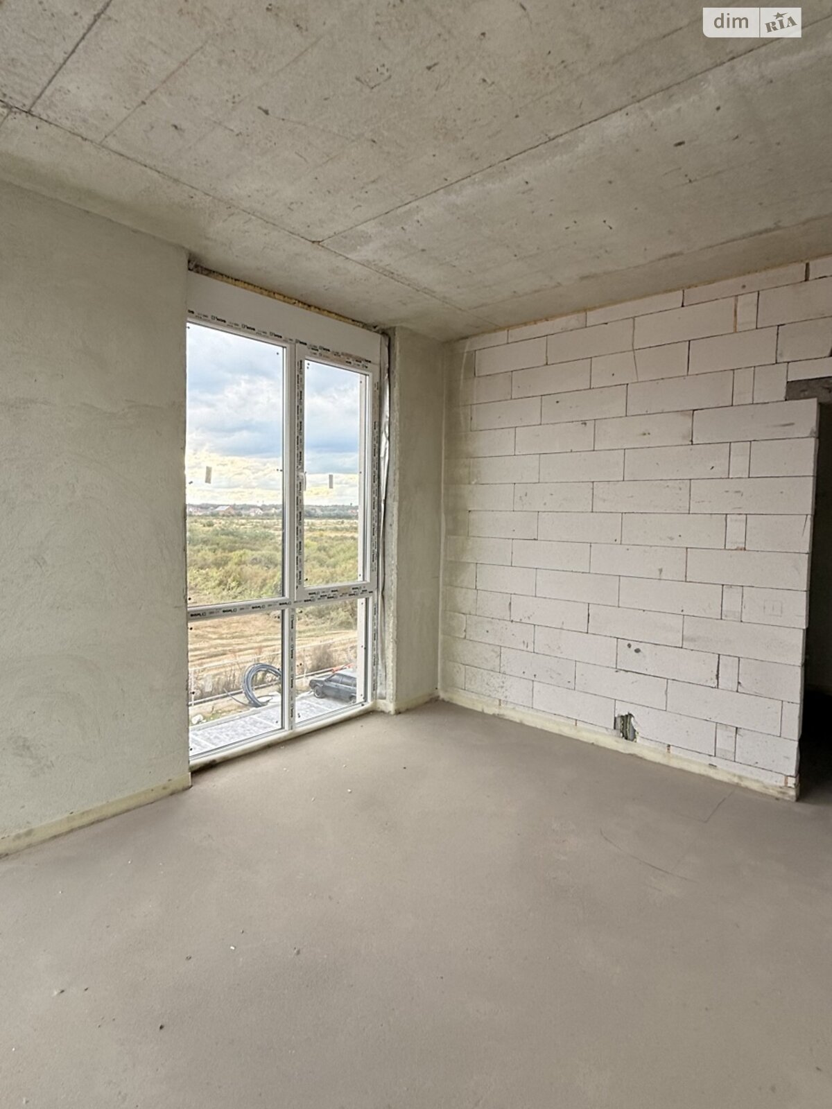 Продаж однокімнатної квартири в Сторожниці, на вул. Цвітна 1, фото 1