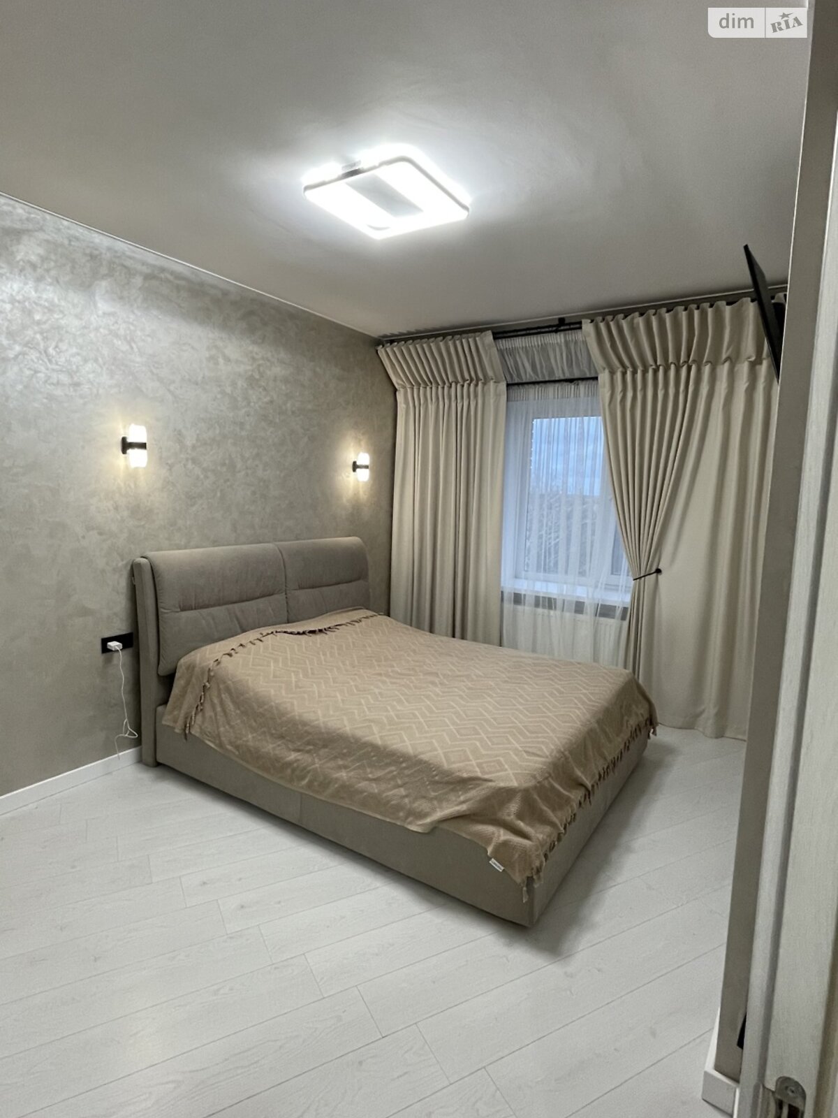 Продажа двухкомнатной квартиры в Стрижавке, на ул. Аллеи 35/1 корпус 5, фото 1 Продажа двухкомнатной квартиры в Стрижавке, на ул. Аллеи 35/1 корпус 5, фото 1
