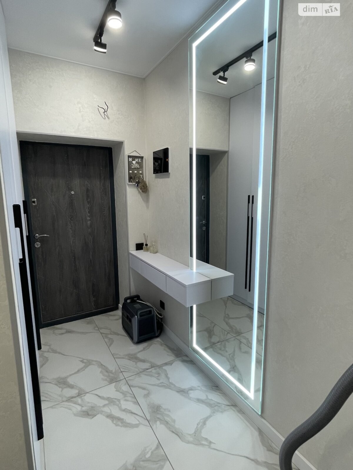 Продажа двухкомнатной квартиры в Стрижавке, на ул. Аллеи 35/1 корпус 5, фото 1 Продажа двухкомнатной квартиры в Стрижавке, на ул. Аллеи 35/1 корпус 5, фото 1