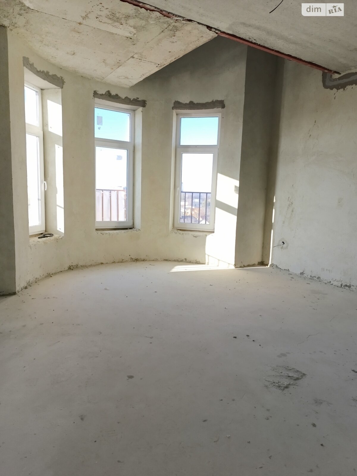 Продаж трикімнатної квартири в Стрию, на вул. Басараб Ольги, фото 1