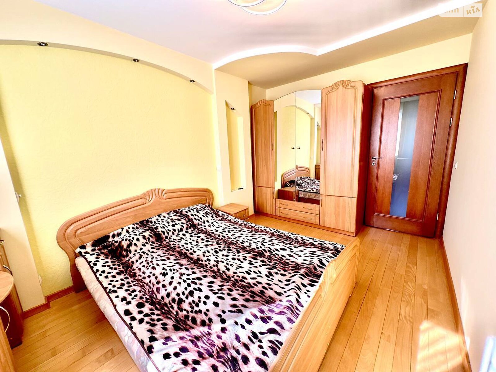 Продаж трикімнатної квартири в Стрию, на вул. Степана Бандери, район Центр фото 1 Продаж трикімнатної квартири в Стрию, на вул. Степана Бандери, район Центр фото 1