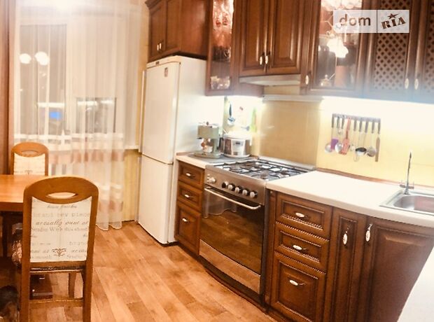 Продаж трикімнатної квартири в Сумах на вул. Героїв Крут 46 район 12-й мікрорайон фото 1 Продаж трикімнатної квартири в Сумах на вул. Героїв Крут 46 район 12-й мікрорайон фото 1