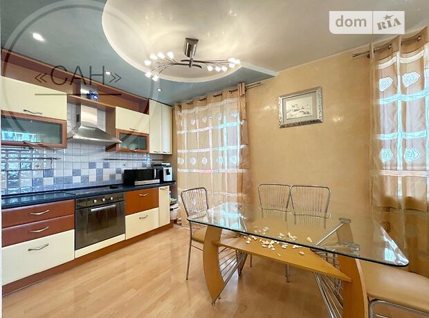Продаж трикімнатної квартири в Сумах на пл. Горького 6 район Центр фото 1 Продаж трикімнатної квартири в Сумах на пл. Горького 6 район Центр фото 1
