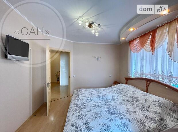 Продаж трикімнатної квартири в Сумах на пл. Горького 6 район Центр фото 1 Продаж трикімнатної квартири в Сумах на пл. Горького 6 район Центр фото 1