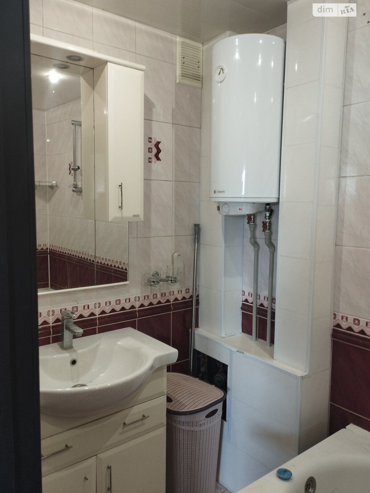 Продажа трехкомнатной квартиры в Сумах, на ул. Колпака, район Ковпаковский фото 1 Продажа трехкомнатной квартиры в Сумах, на ул. Колпака, район Ковпаковский фото 1
