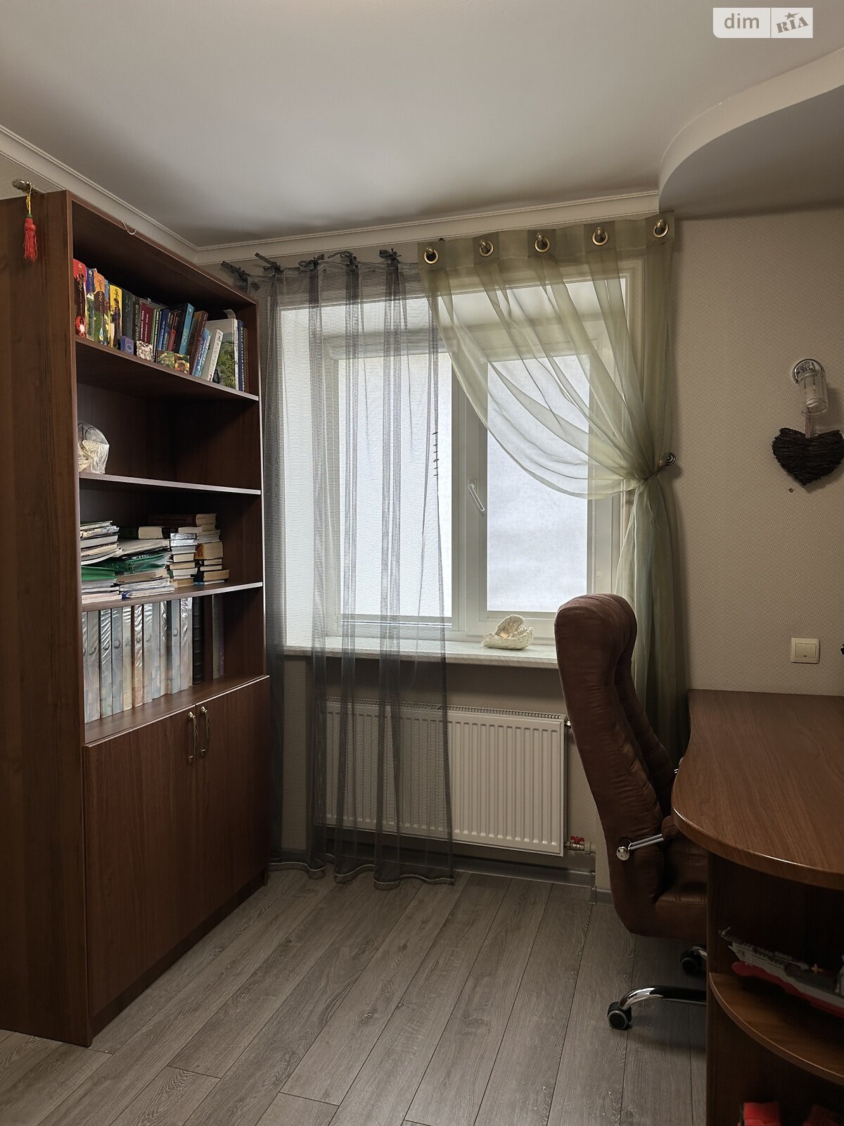 Продажа четырехкомнатной квартиры в Сумах, на ул. Новогородской сотни 8, район Ковпаковский фото 1 Продажа четырехкомнатной квартиры в Сумах, на ул. Новогородской сотни 8, район Ковпаковский фото 1