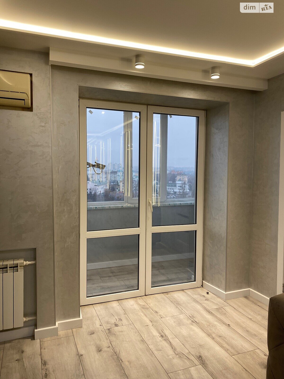 Продажа трехкомнатной квартиры в Сумах, на просп. Шевченко, район Ковпаковский фото 1 Продажа трехкомнатной квартиры в Сумах, на просп. Шевченко, район Ковпаковский фото 1