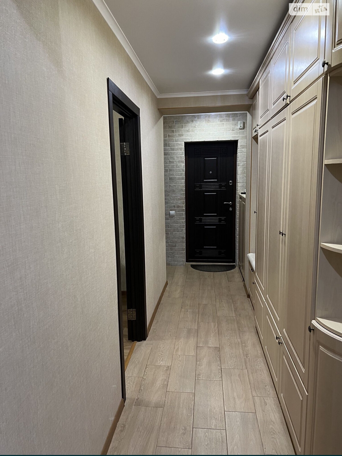 Продажа трехкомнатной квартиры в Сумах, на ул. Вячеслава Черновола 51, район Ковпаковский фото 1 Продажа трехкомнатной квартиры в Сумах, на ул. Вячеслава Черновола 51, район Ковпаковский фото 1
