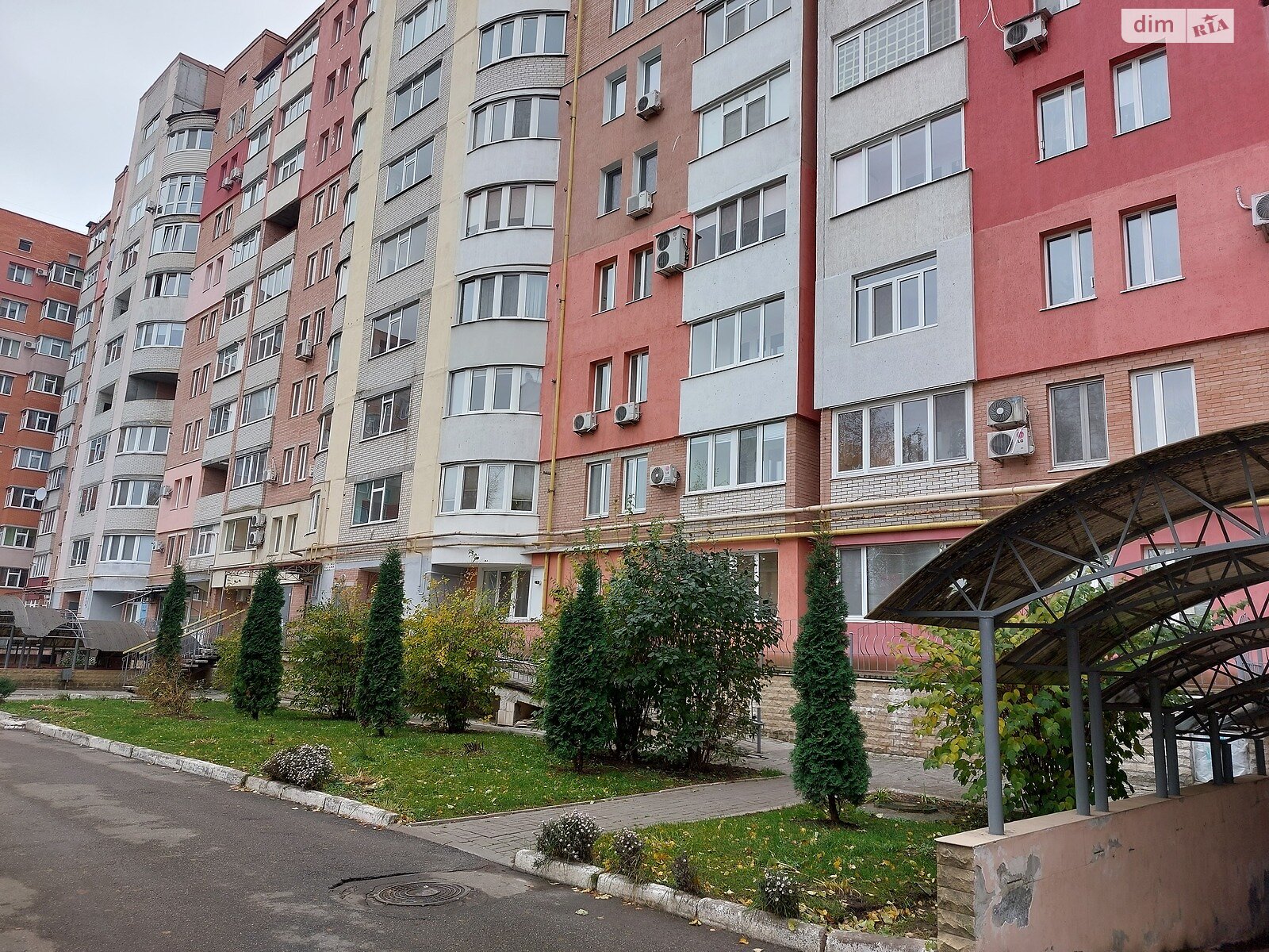 Продажа трехкомнатной квартиры в Сумах, на ул. Герасима Кондратьева 144/3, район Заречный фото 1