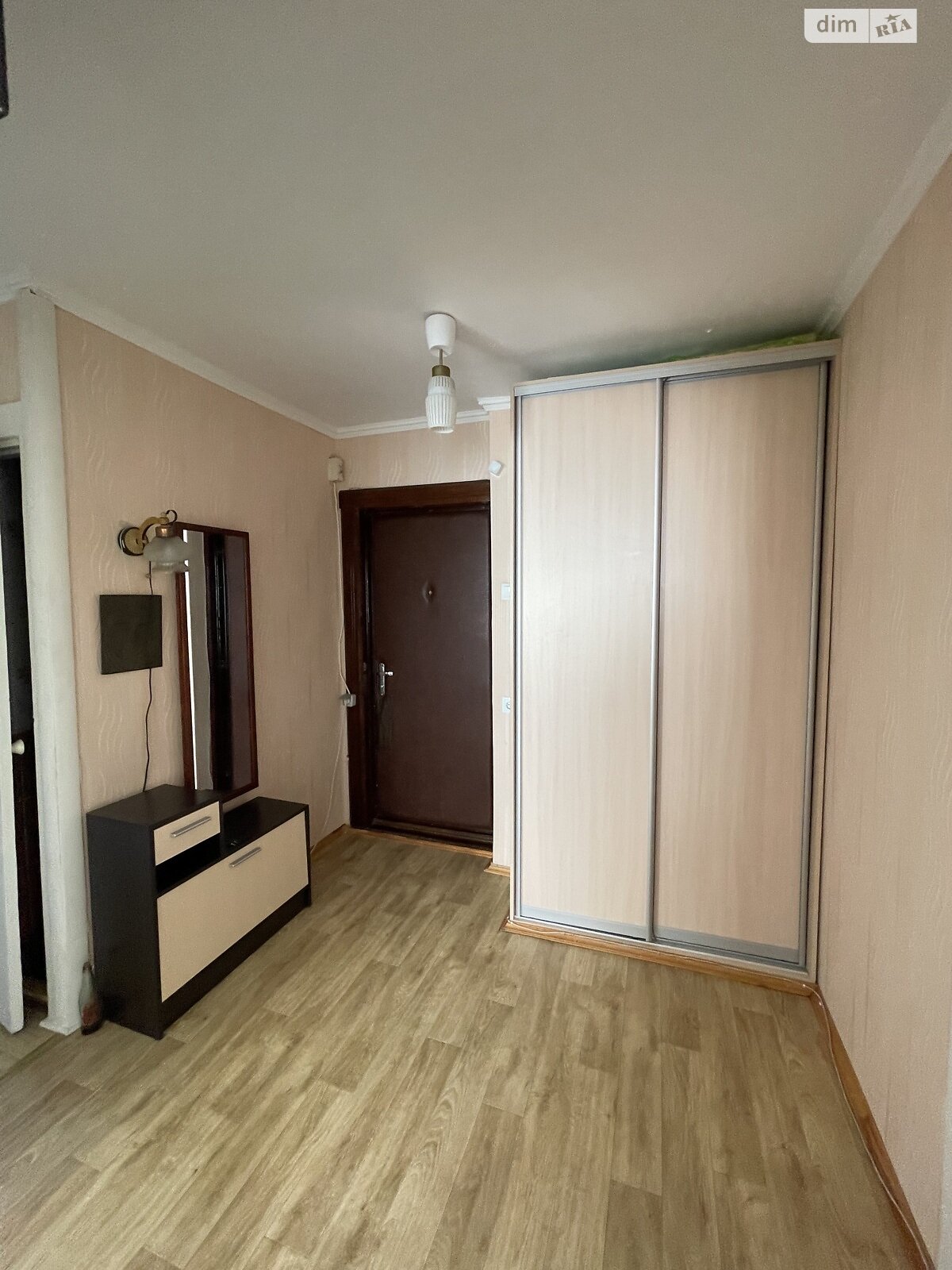 Продаж трикімнатної квартири в Сумах, на вул. Холодноярської бригади, район Зарічний фото 1 Продаж трикімнатної квартири в Сумах, на вул. Холодноярської бригади, район Зарічний фото 1