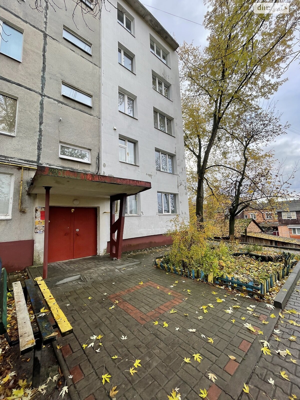 Продаж трикімнатної квартири в Сумах, на вул. Холодноярської бригади, район Зарічний фото 1 Продаж трикімнатної квартири в Сумах, на вул. Холодноярської бригади, район Зарічний фото 1