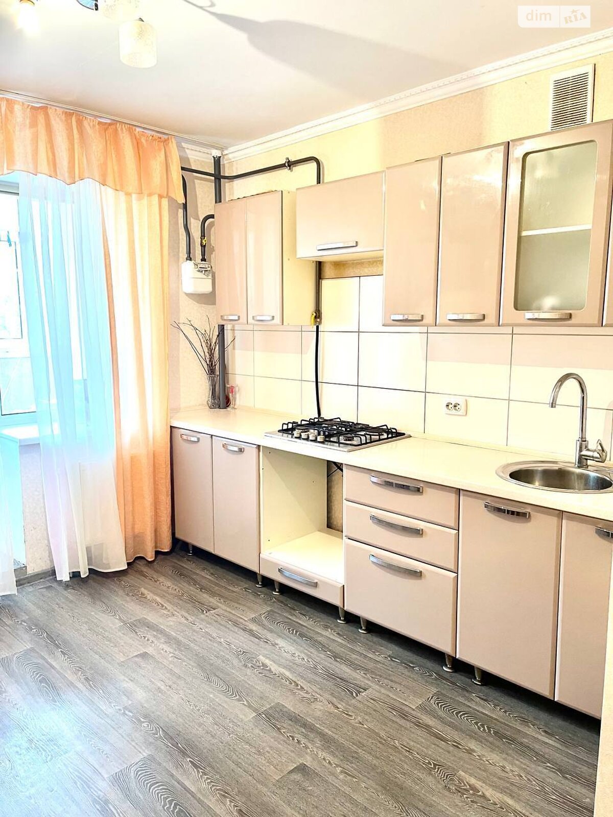 Продажа двухкомнатной квартиры в Сумах, на ул. Герасима Кондратьева 154/1, фото 1 Продажа двухкомнатной квартиры в Сумах, на ул. Герасима Кондратьева 154/1, фото 1