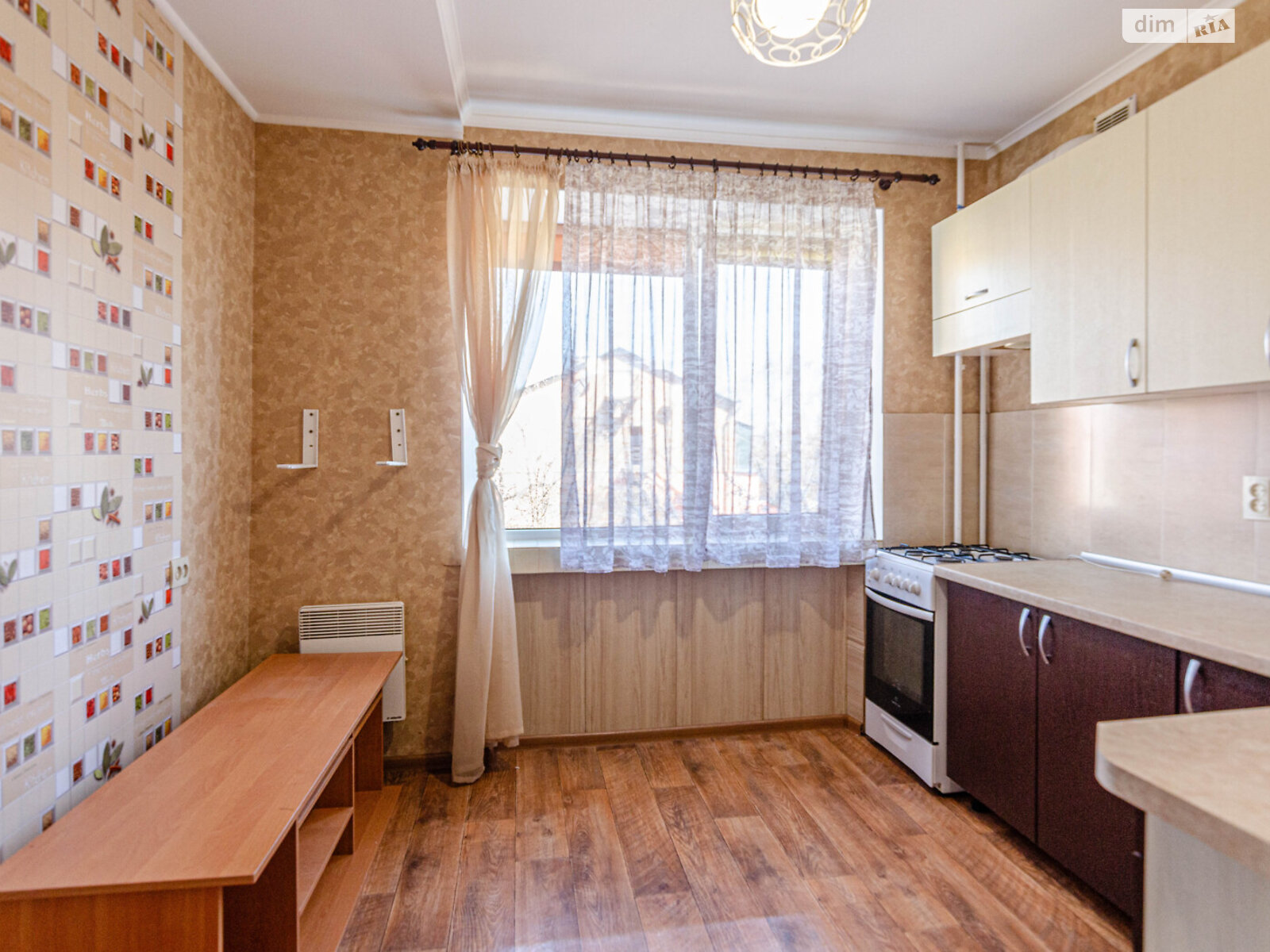 Продаж двокімнатної квартири в Супрунівці, на вул. Соборна, фото 1 Продаж двокімнатної квартири в Супрунівці, на вул. Соборна, фото 1