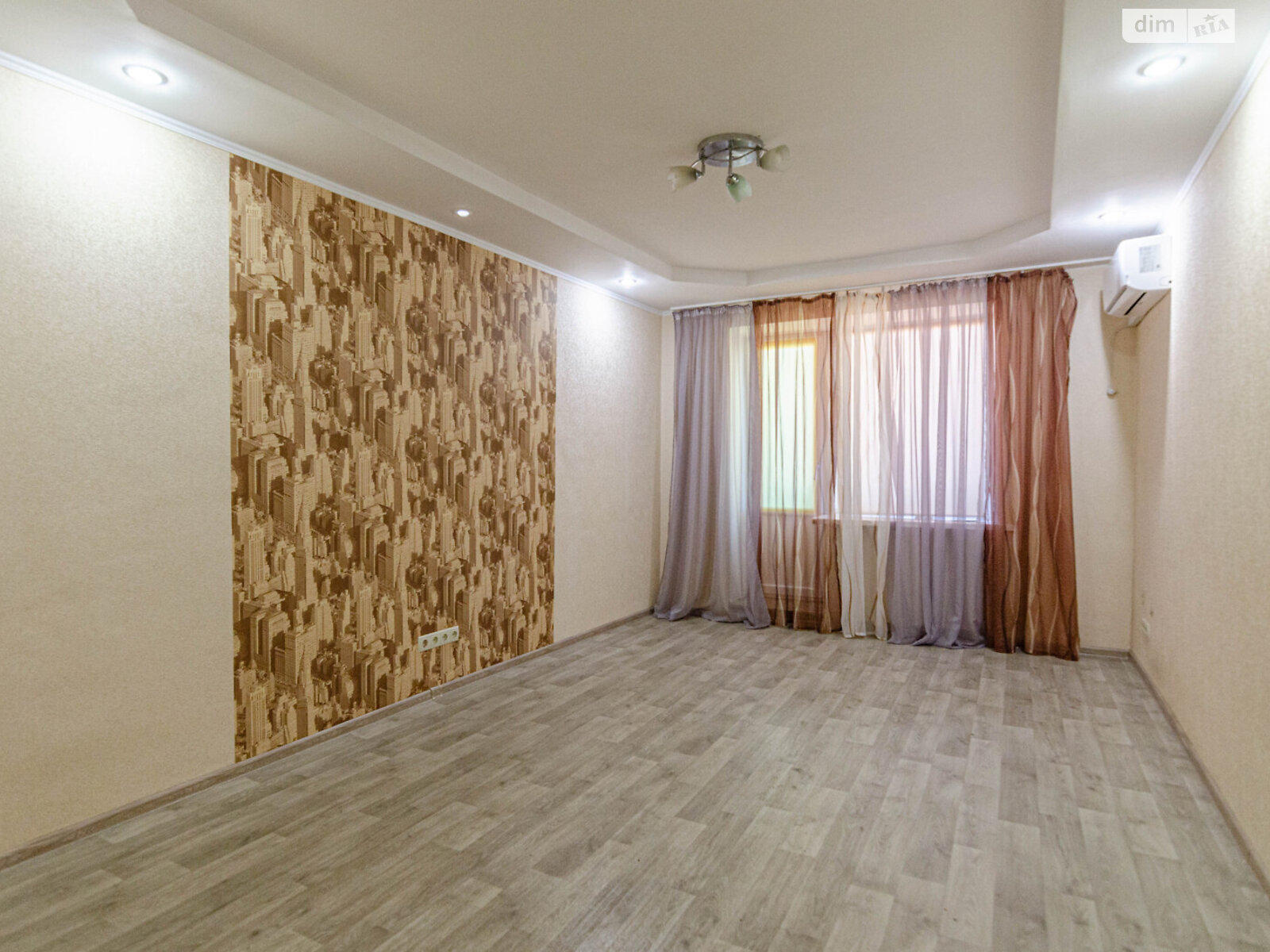Продаж двокімнатної квартири в Супрунівці, на вул. Соборна, фото 1 Продаж двокімнатної квартири в Супрунівці, на вул. Соборна, фото 1