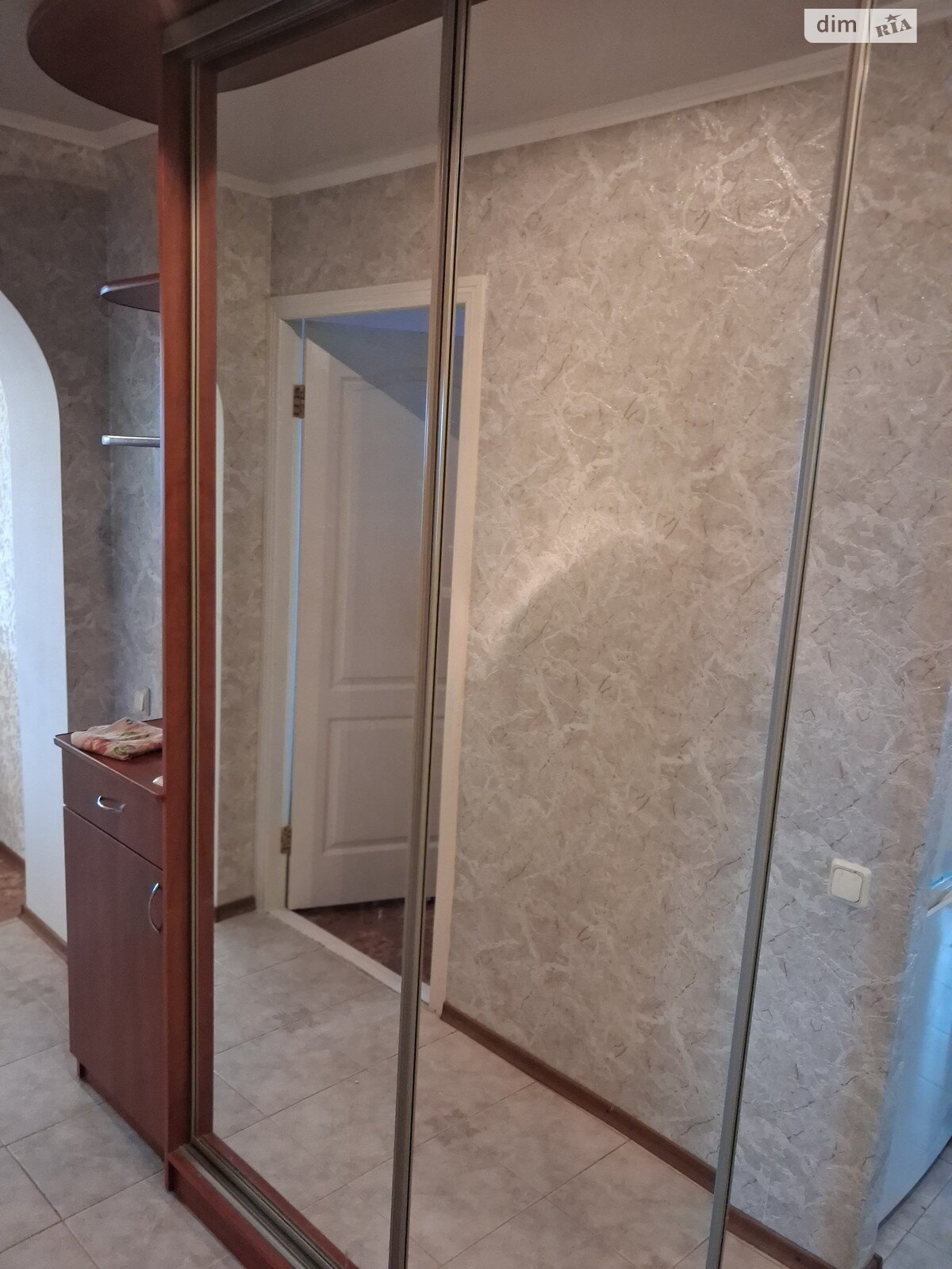 Продажа трехкомнатной квартиры в Сутисках, на ул. Гагарина, фото 1 Продажа трехкомнатной квартиры в Сутисках, на ул. Гагарина, фото 1