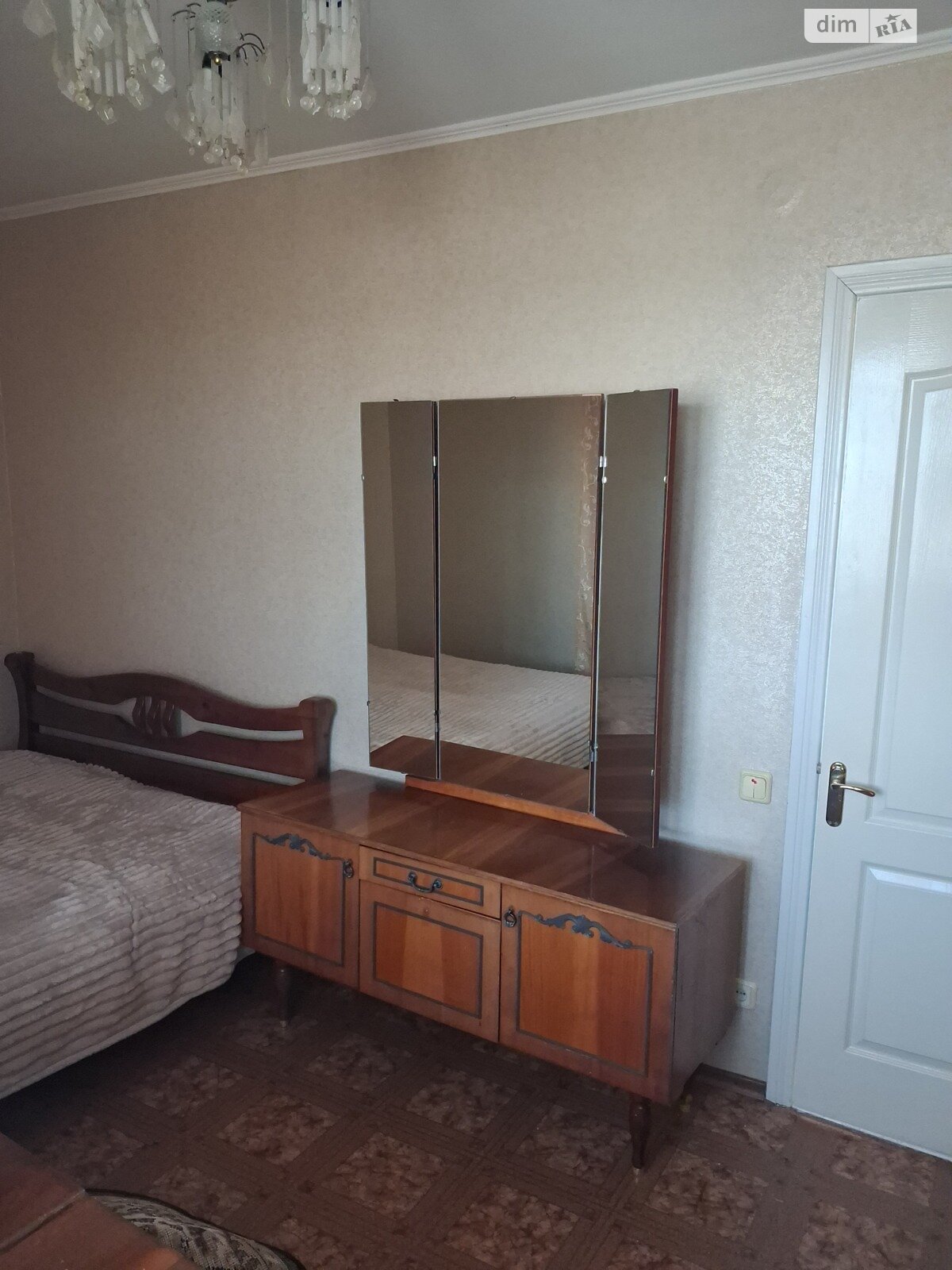 Продажа трехкомнатной квартиры в Сутисках, на ул. Гагарина, фото 1 Продажа трехкомнатной квартиры в Сутисках, на ул. Гагарина, фото 1