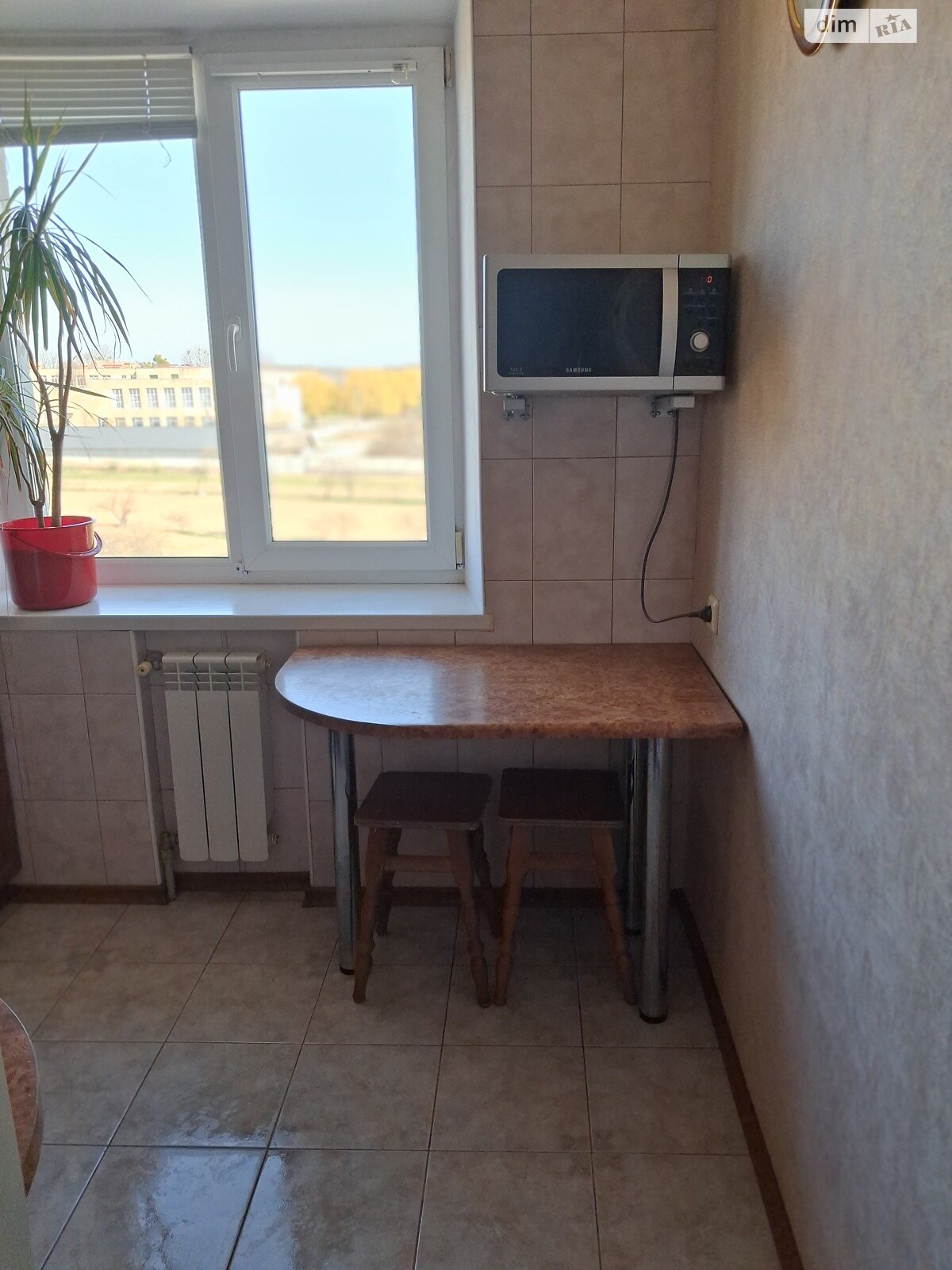 Продажа трехкомнатной квартиры в Сутисках, на ул. Гагарина, фото 1 Продажа трехкомнатной квартиры в Сутисках, на ул. Гагарина, фото 1
