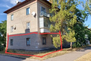 Продажа трехкомнатной квартиры в Светловодске, на ул. Героев Украины 15, кв. 12, район Светловодск фото 2