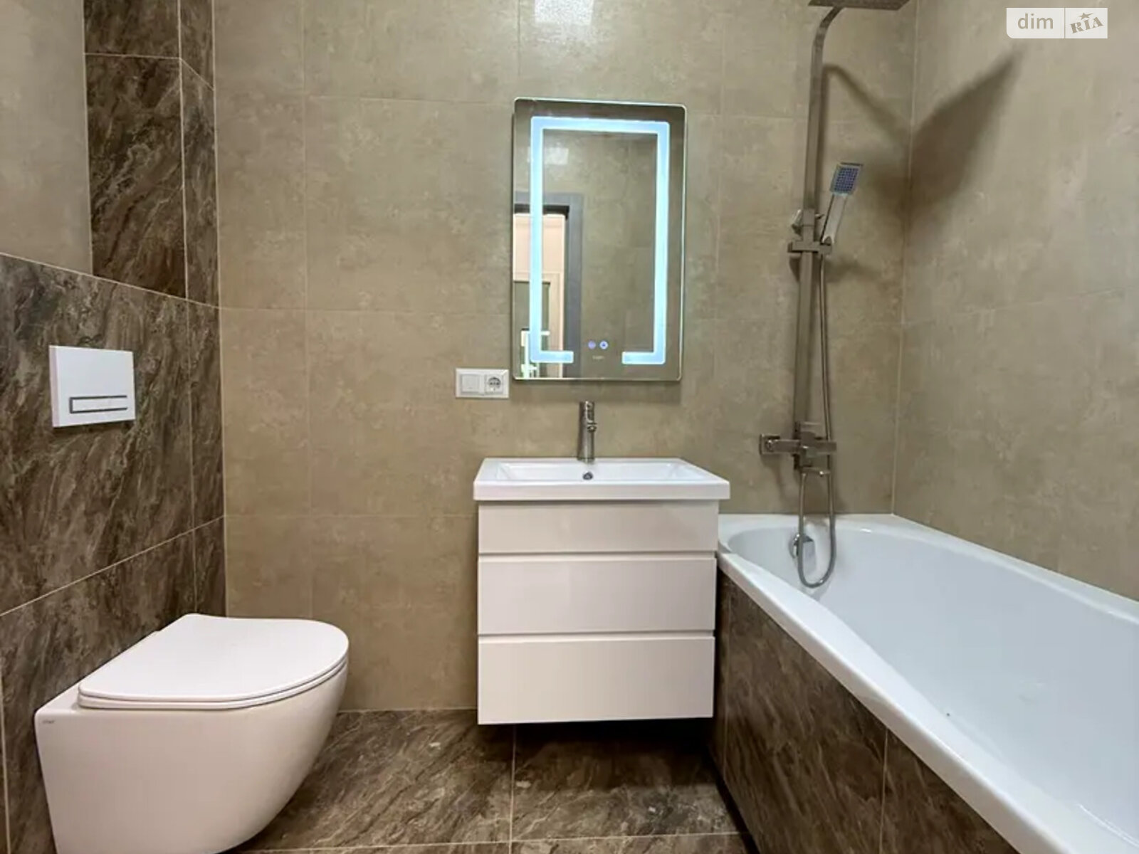 Продажа однокомнатной квартиры в Святопетровское, на ул. Достоинства 7, фото 1